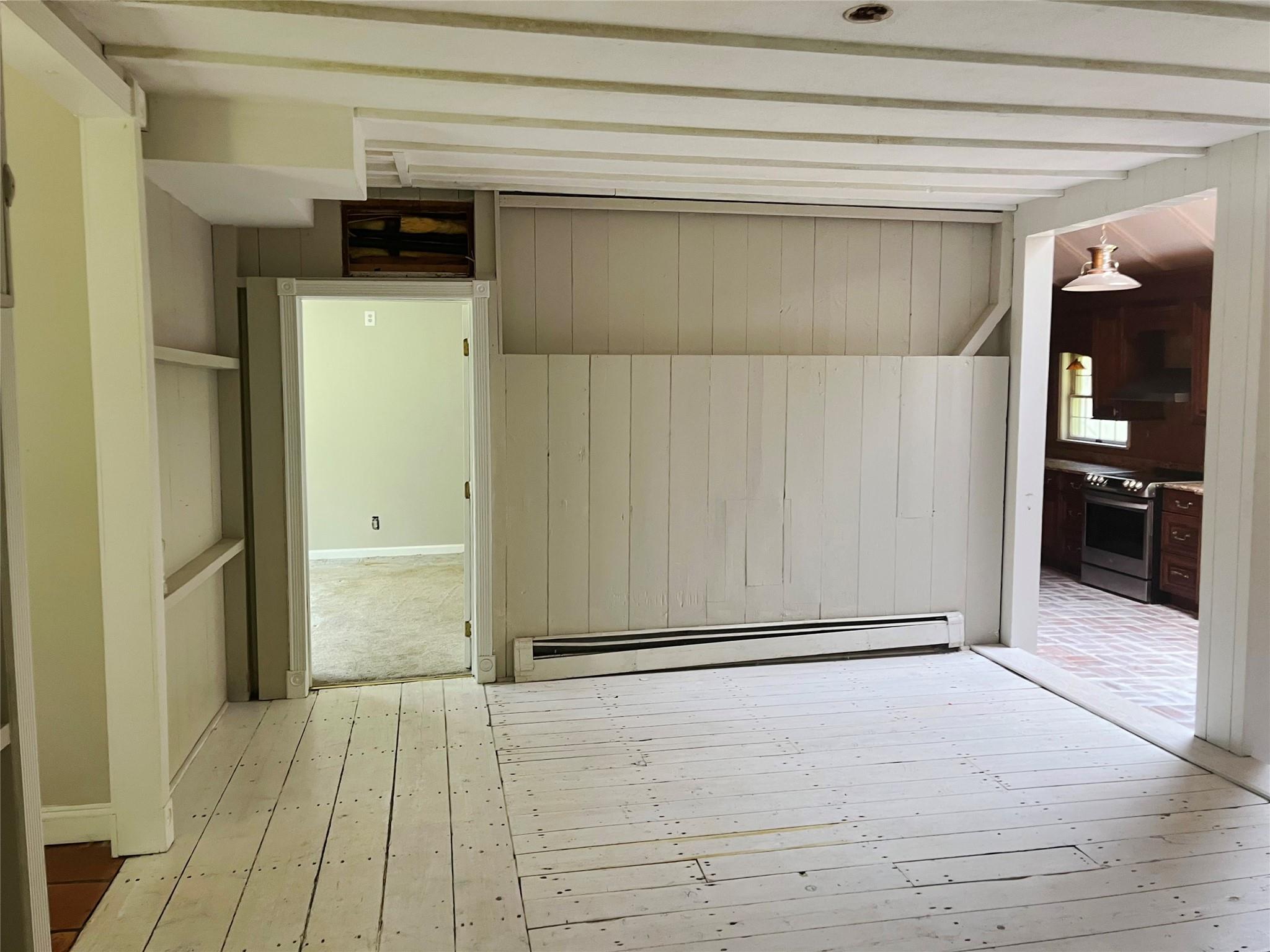 7 Senic Drive, Center Moriches, NY 11934