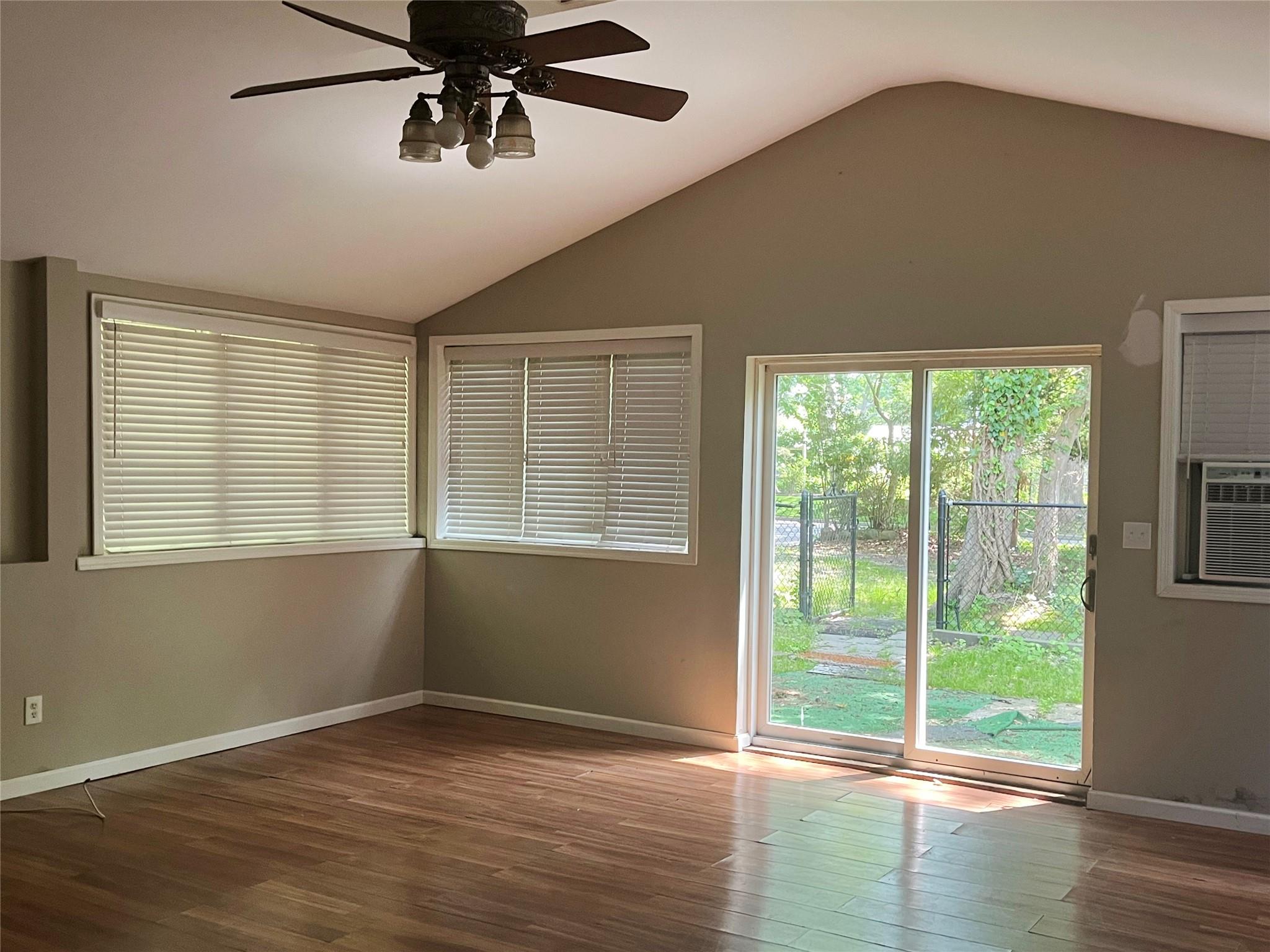 7 Senic Drive, Center Moriches, NY 11934