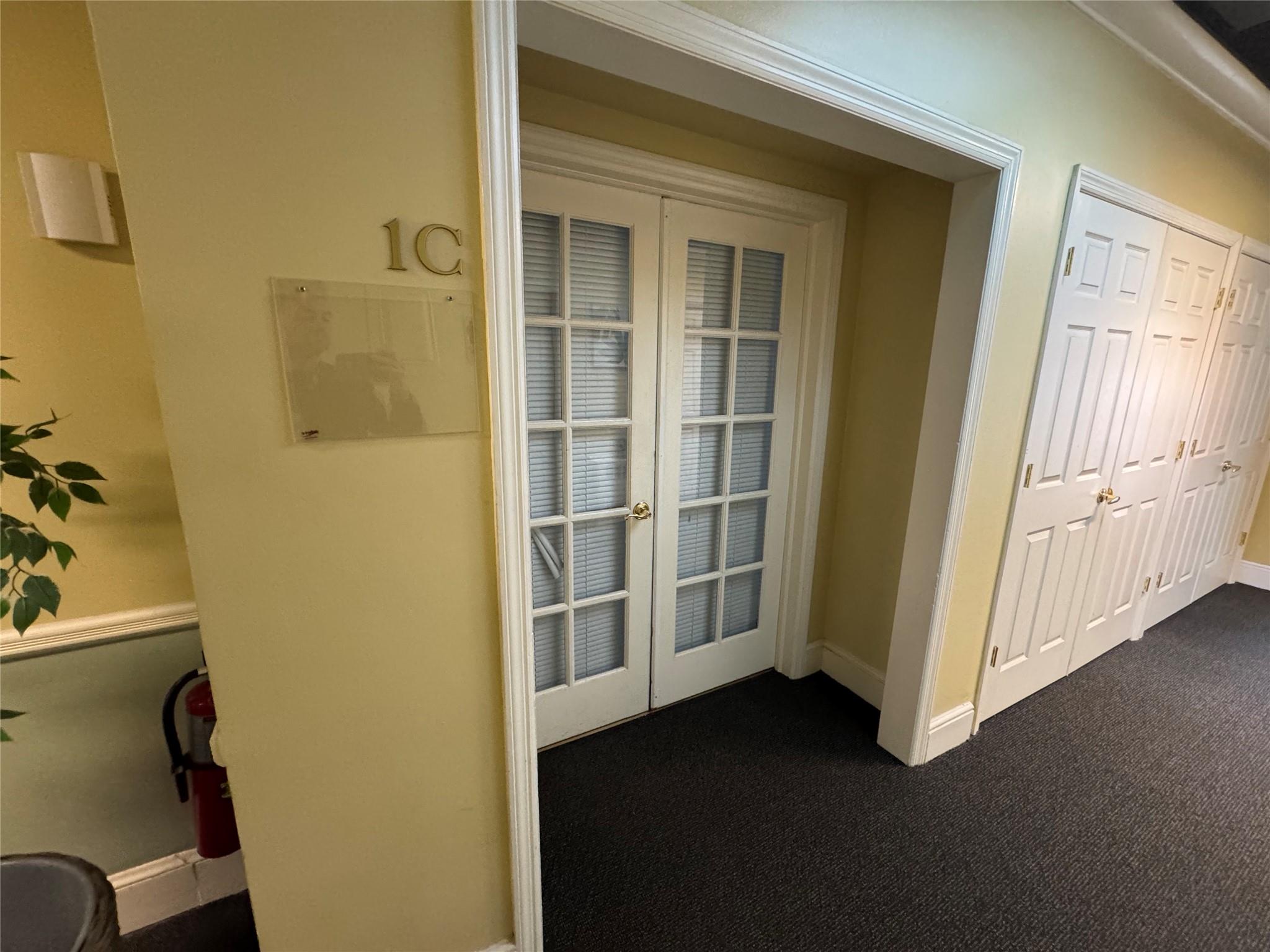 293 Castle Avenue # 1C, Westbury, NY 11590