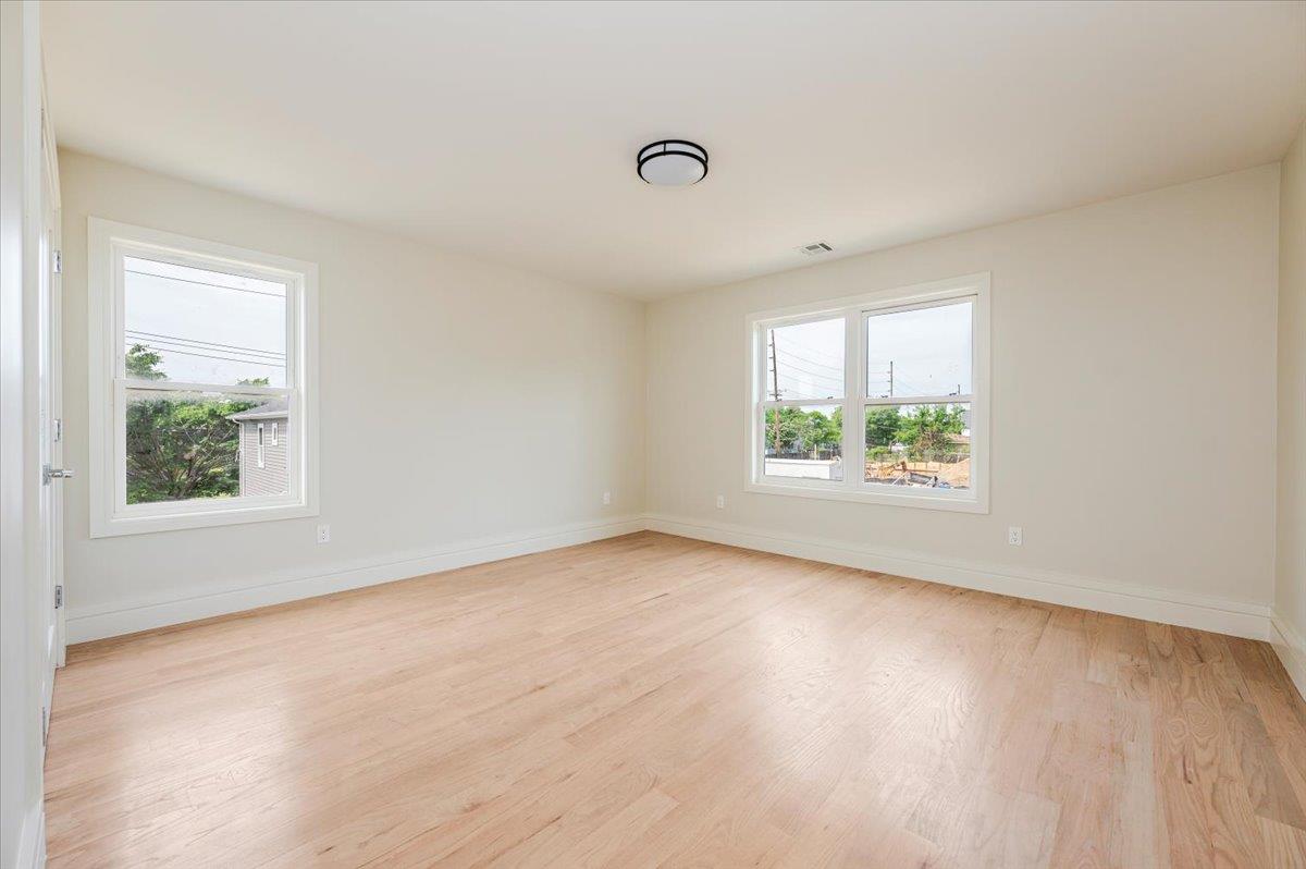 344 Bayview Avenue, Inwood, NY 11096