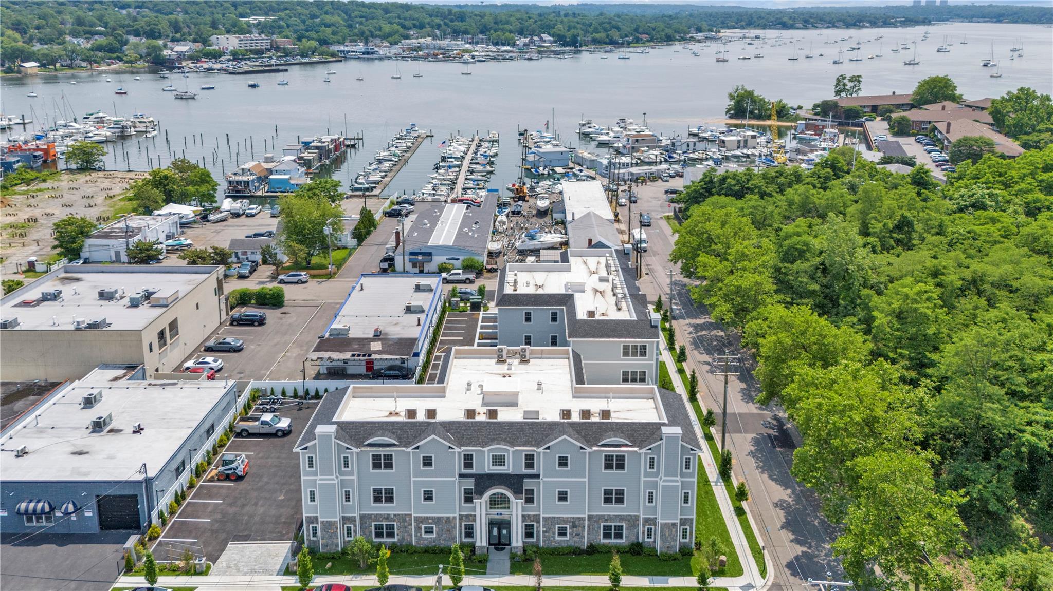 22 Sagamore Hill Drive # 1A, Port Washington North, NY 11050