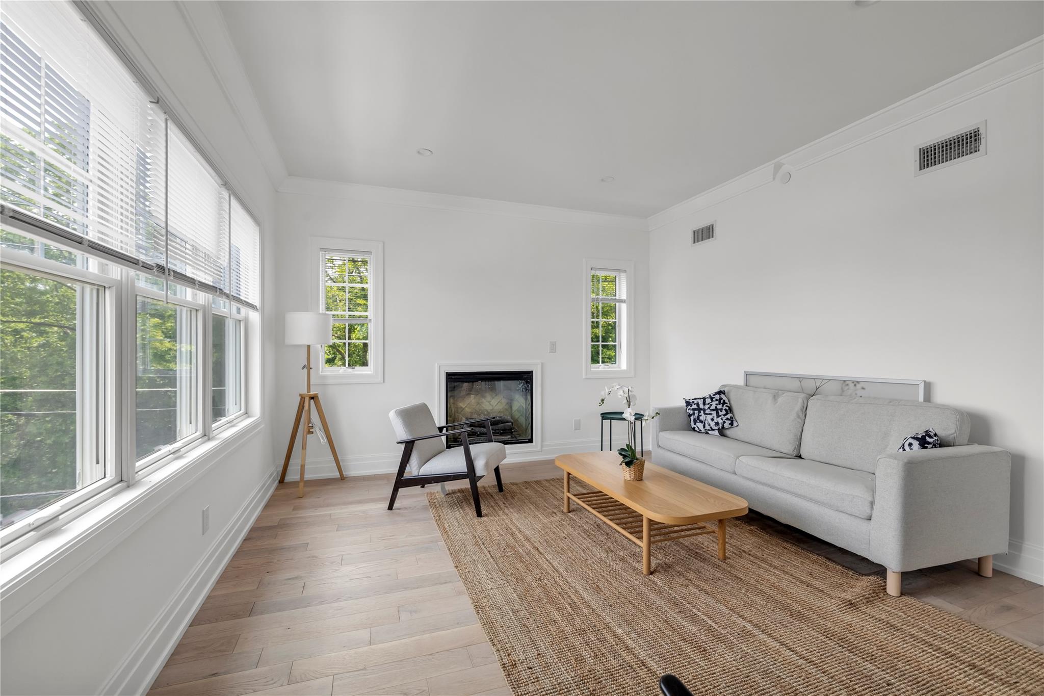 22 Sagamore Hill Drive # 1A, Port Washington North, NY 11050