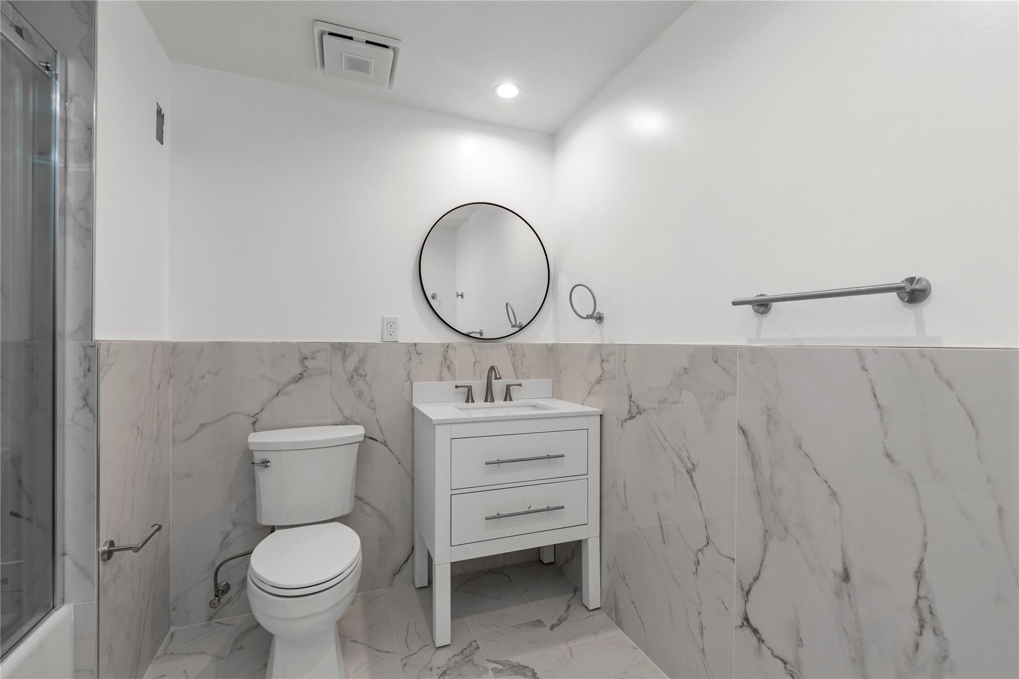 22 Sagamore Hill Drive # 1A, Port Washington North, NY 11050