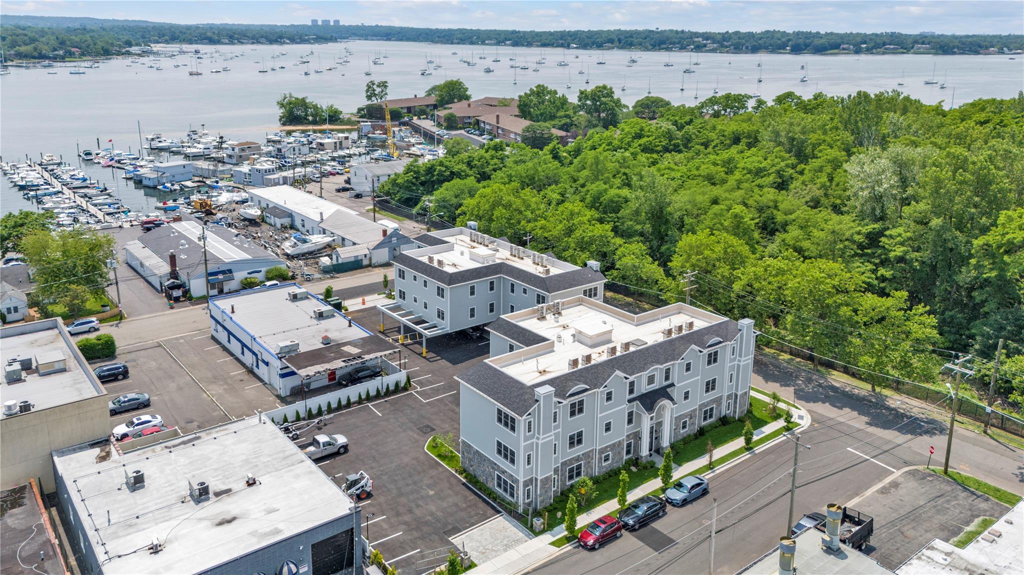 22 Sagamore Hill Drive # 1A, Port Washington North, NY 11050