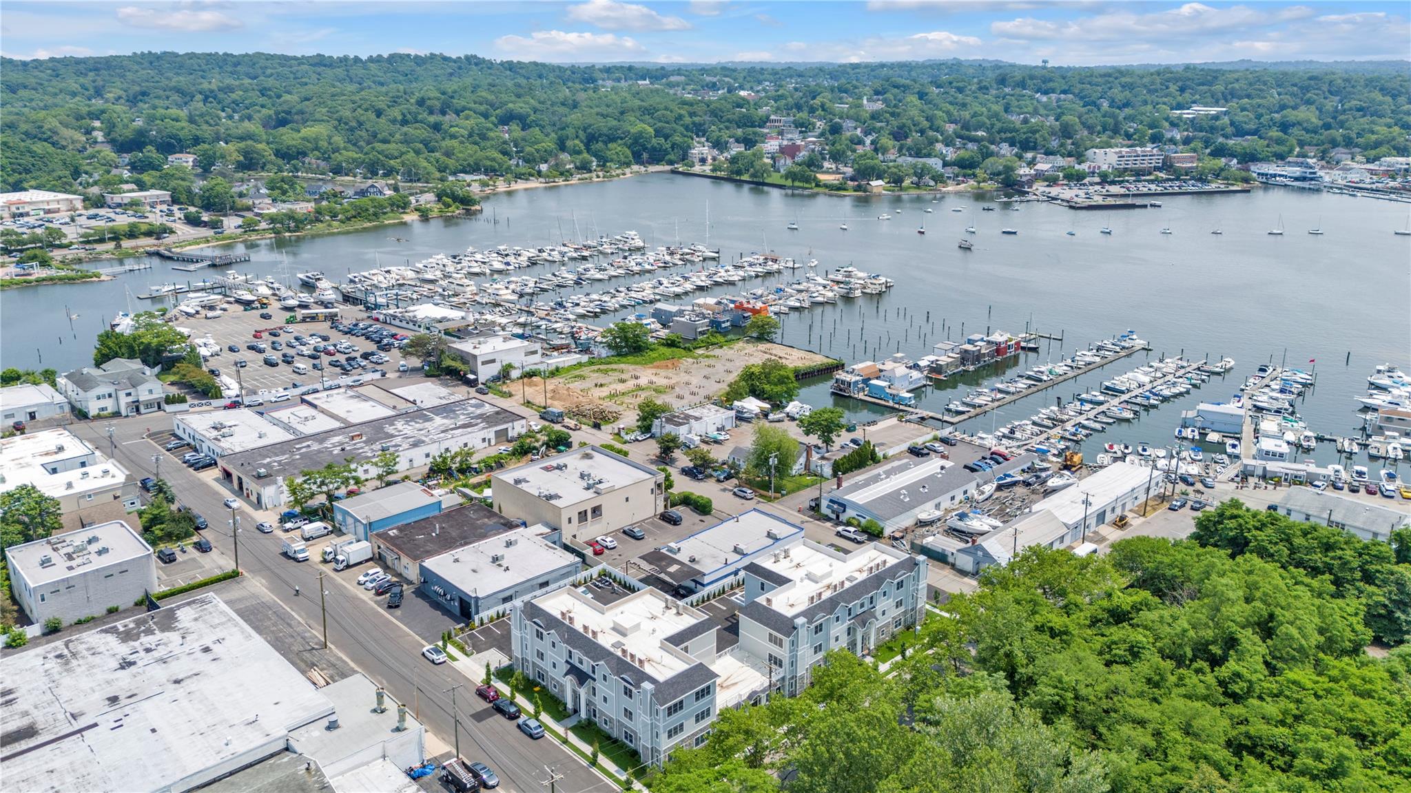 22 Sagamore Hill Drive # 1A, Port Washington North, NY 11050