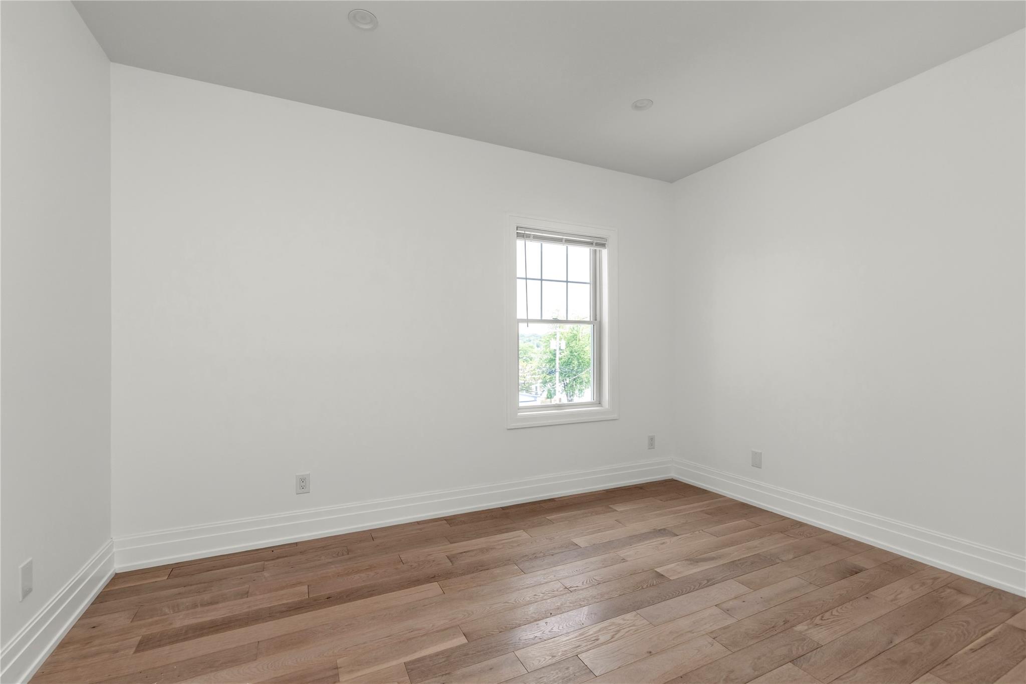 22 Sagamore Hill Drive # 1A, Port Washington North, NY 11050