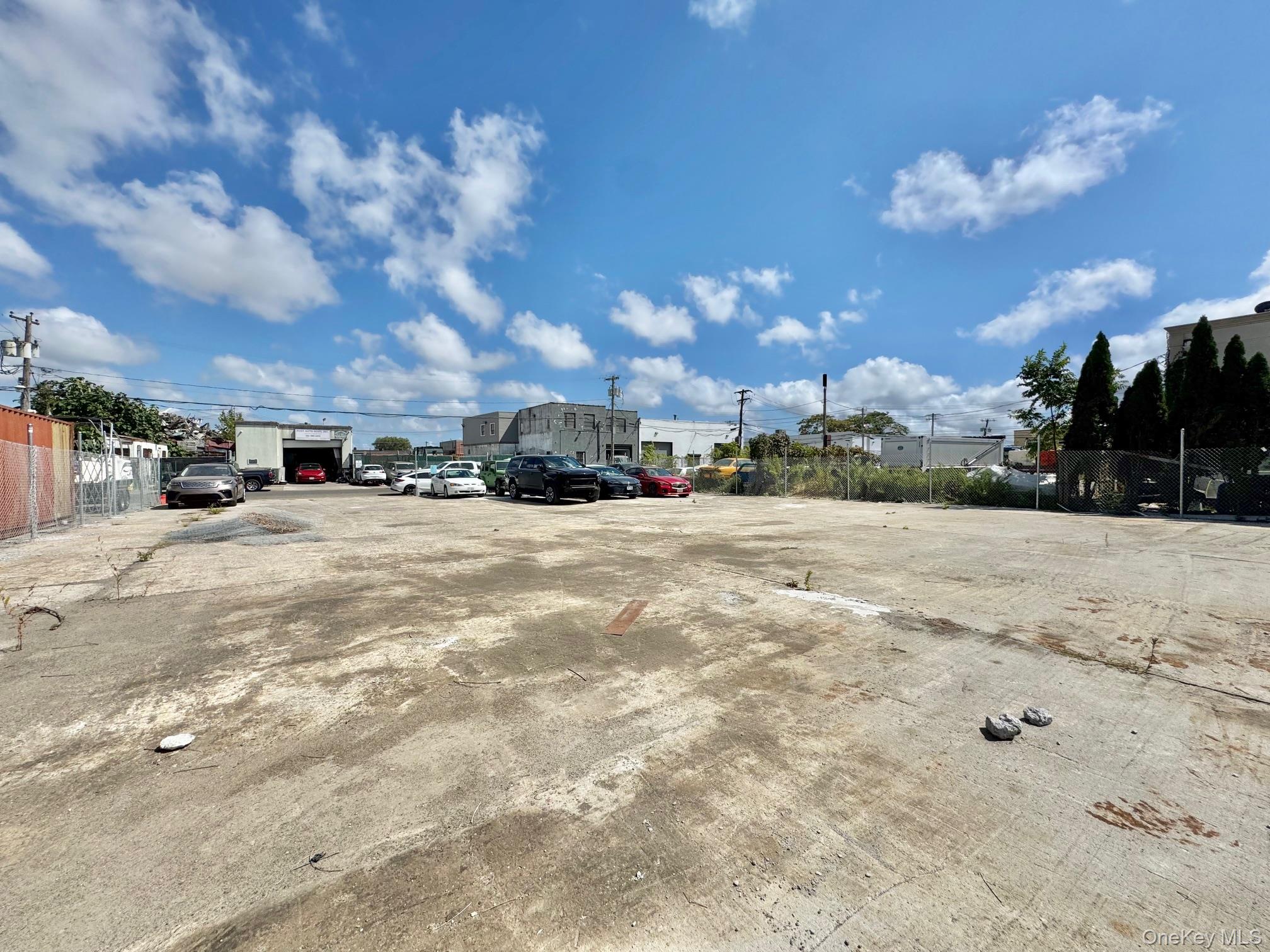 88 Urban Avenue, Westbury, NY 11590