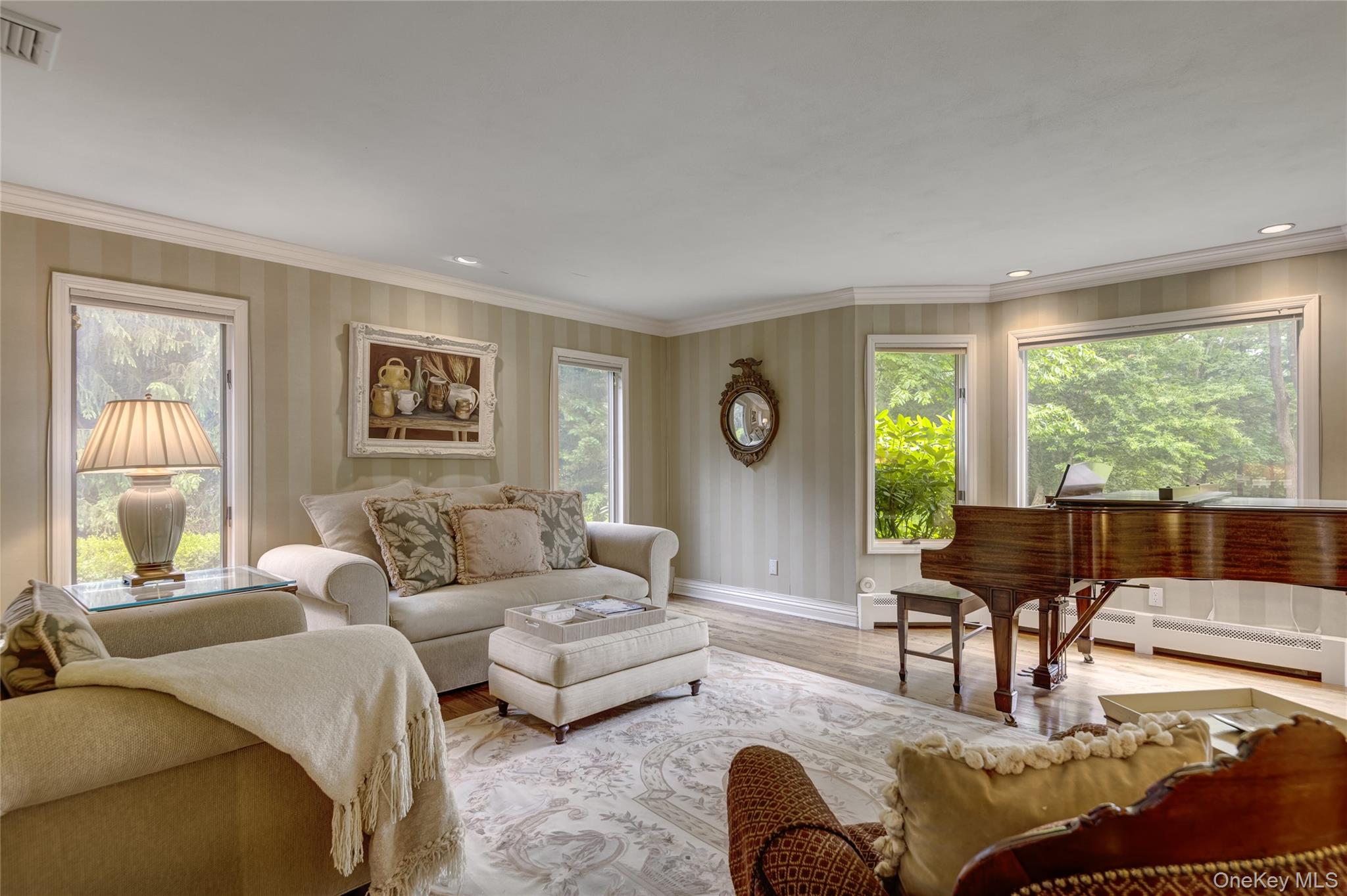 527 Split Rock Road, Syosset, NY 11791