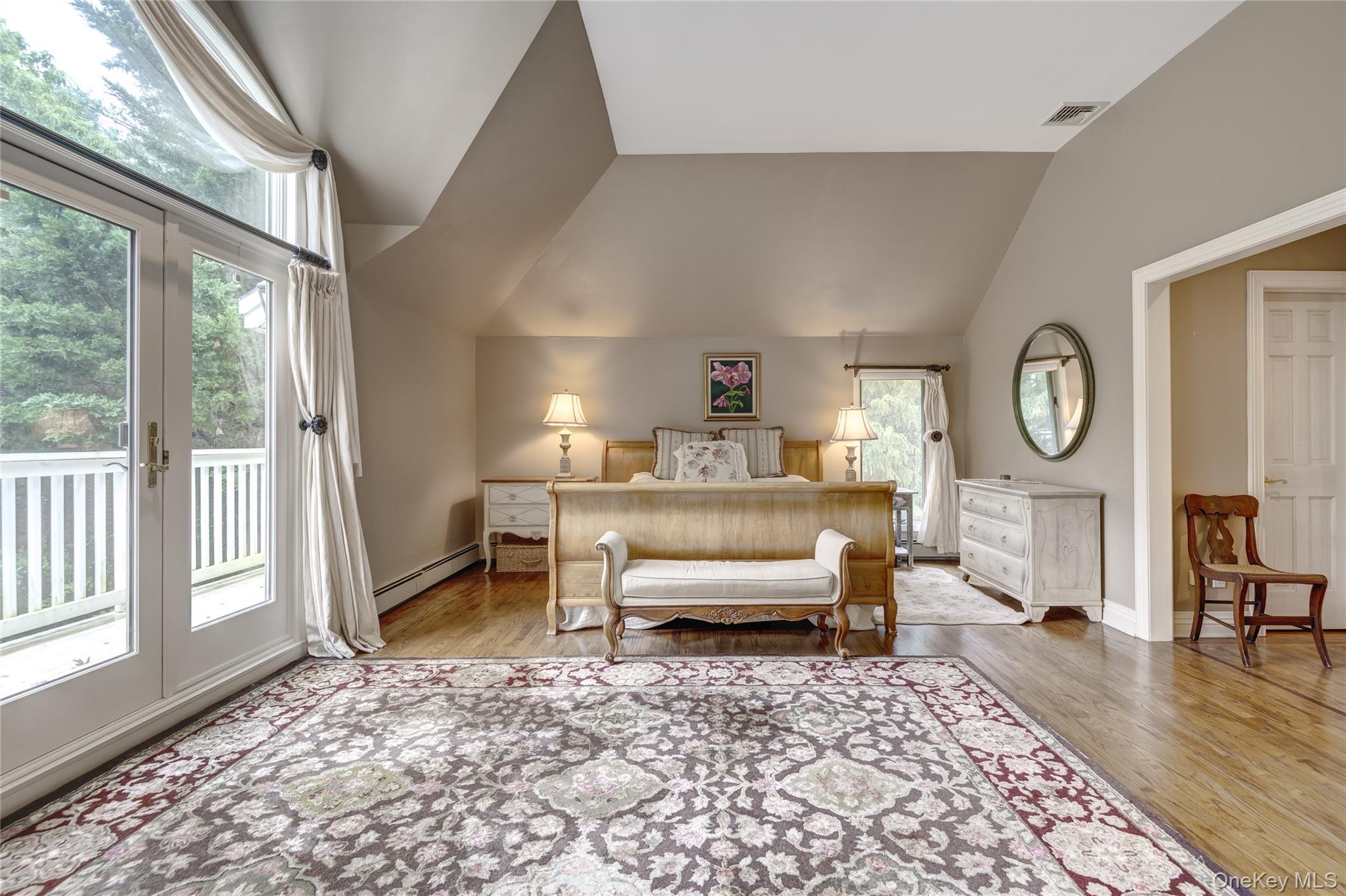 527 Split Rock Road, Syosset, NY 11791