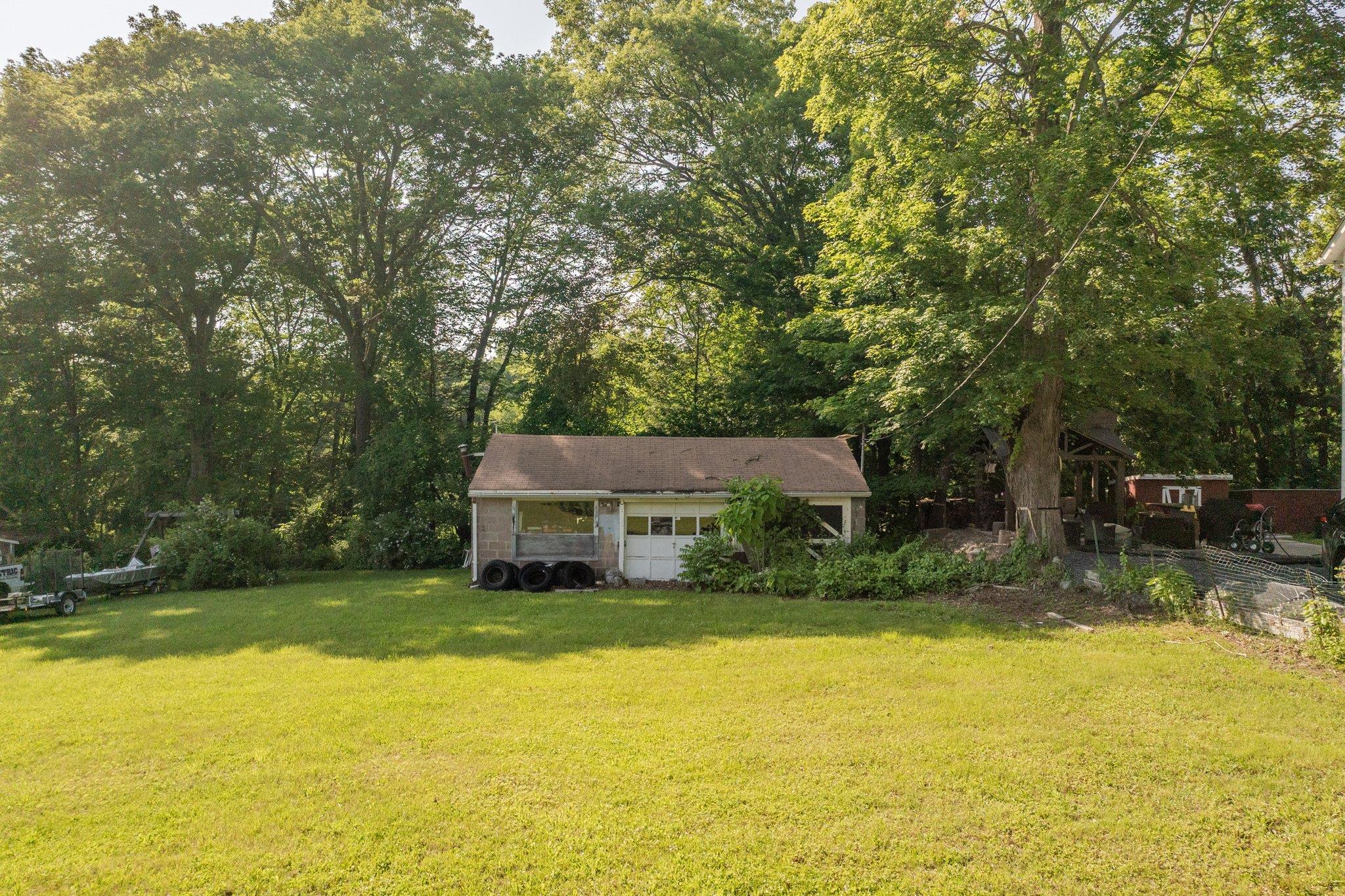 29 Academy Avenue, Sparrowbush, NY 12780