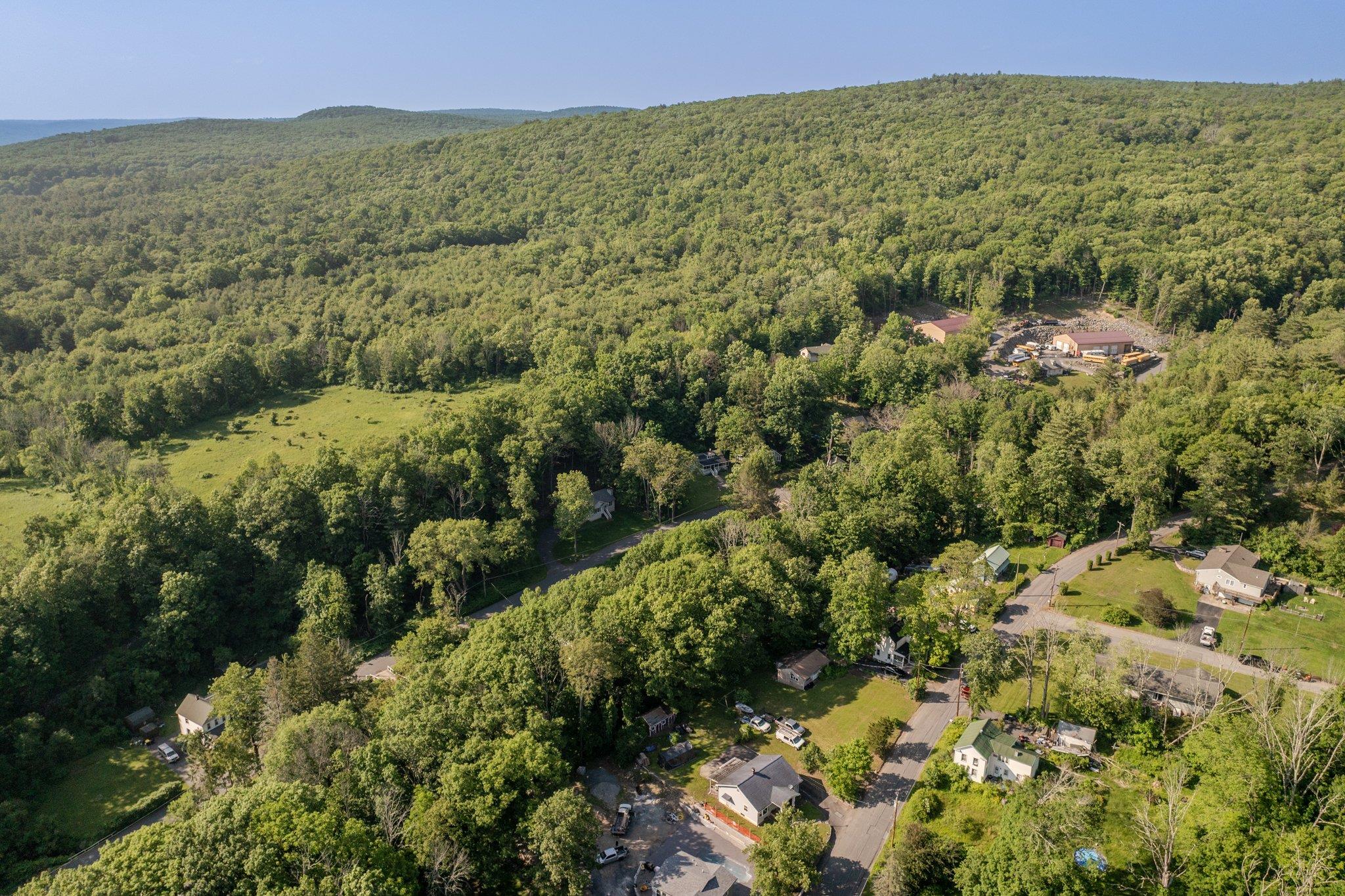 29 Academy Avenue, Sparrowbush, NY 12780