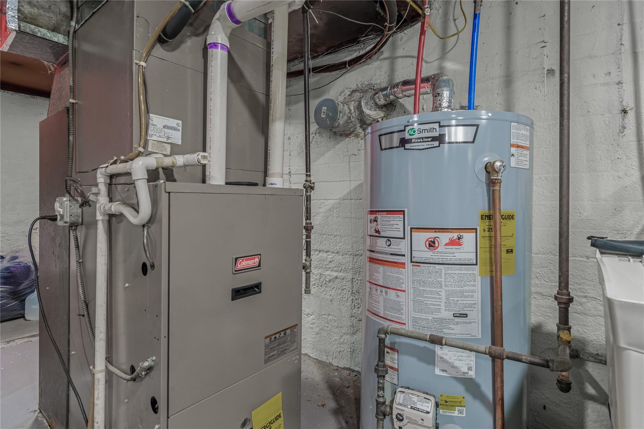 72 Harris Avenue, Hewlett, NY 11557