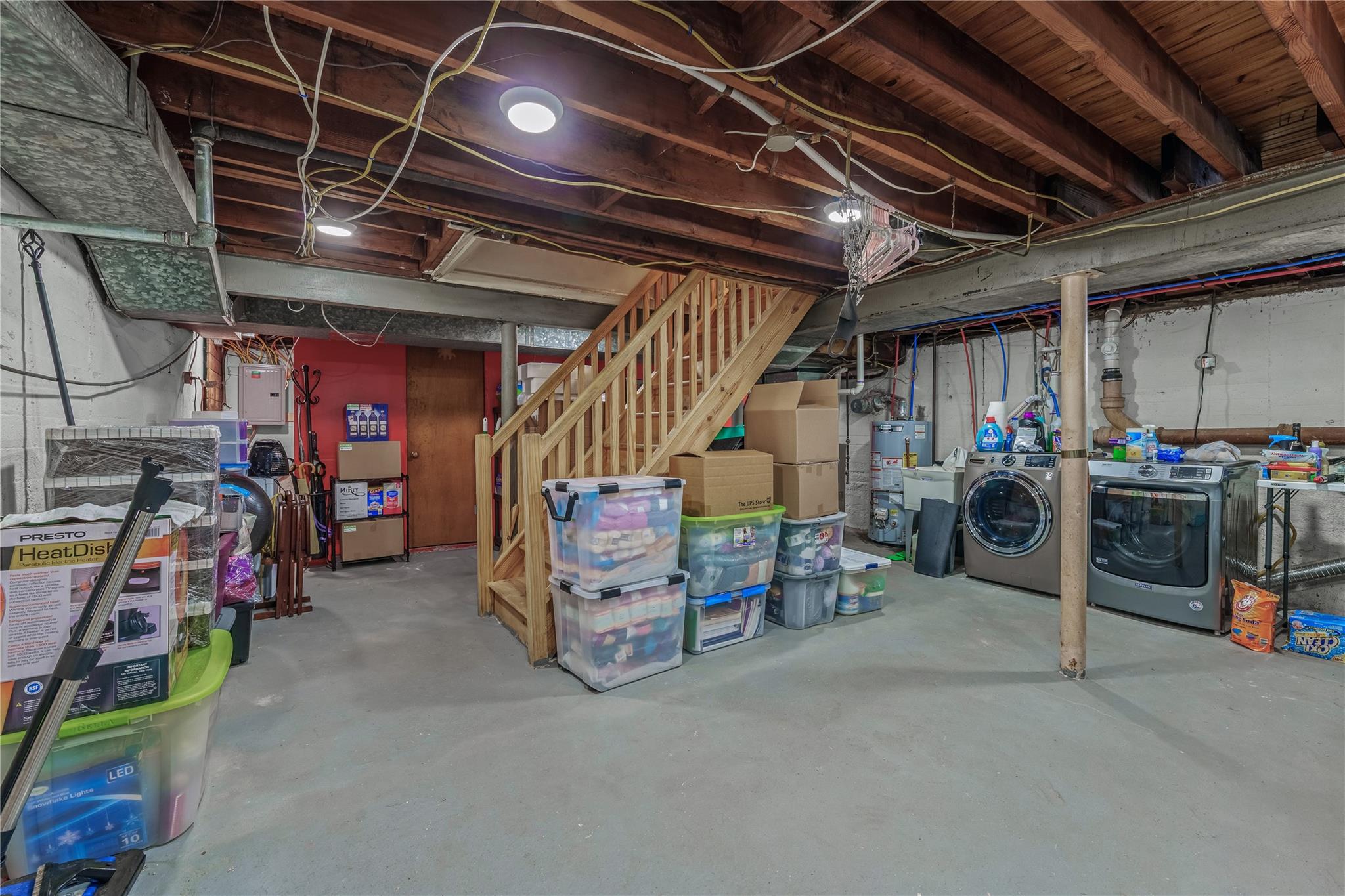 72 Harris Avenue, Hewlett, NY 11557