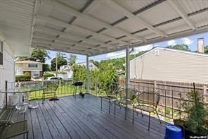 21 Oakley Avenue, Massapequa, NY 11758