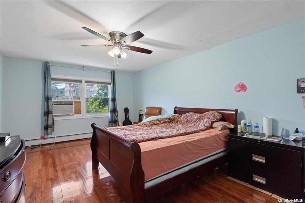 21 Oakley Avenue, Massapequa, NY 11758