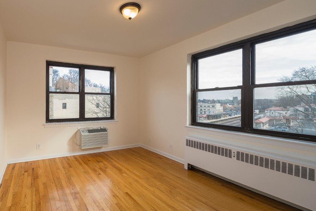 6 Studio Arcade # 4H, Bronxville, NY 10708