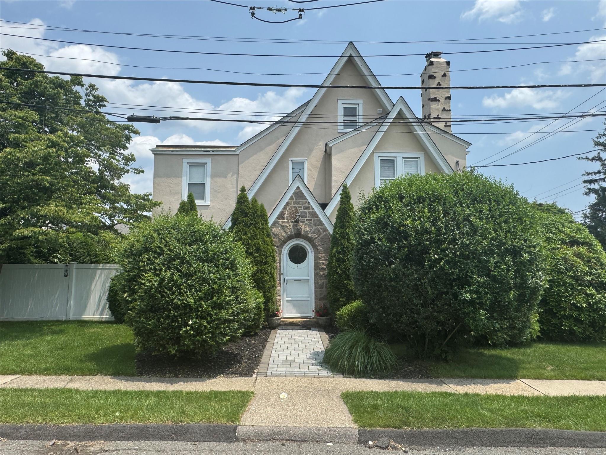5 Bruce Avenue, Harrison, NY 10528