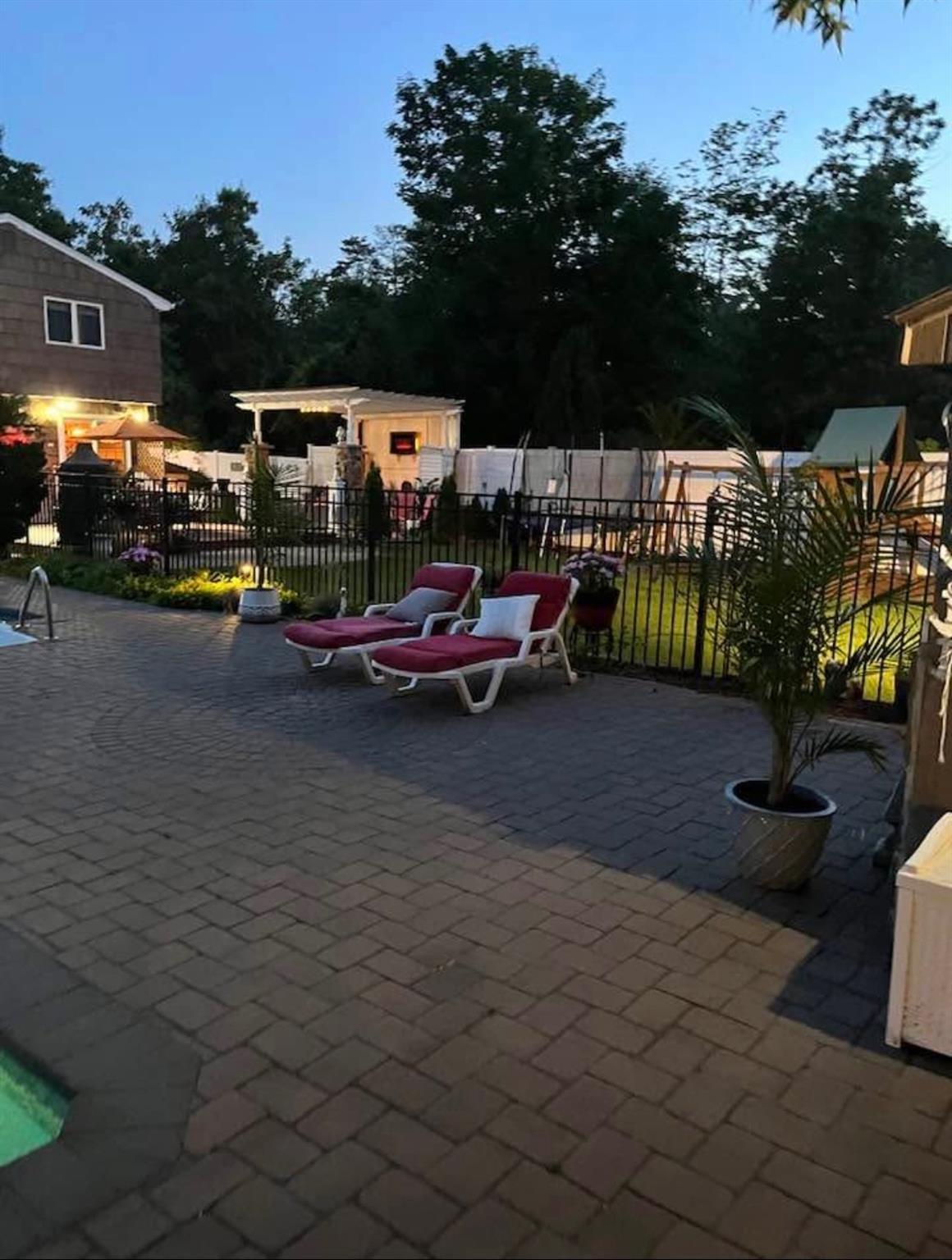 17 Wall Street, Port Jefferson Station, NY 11776