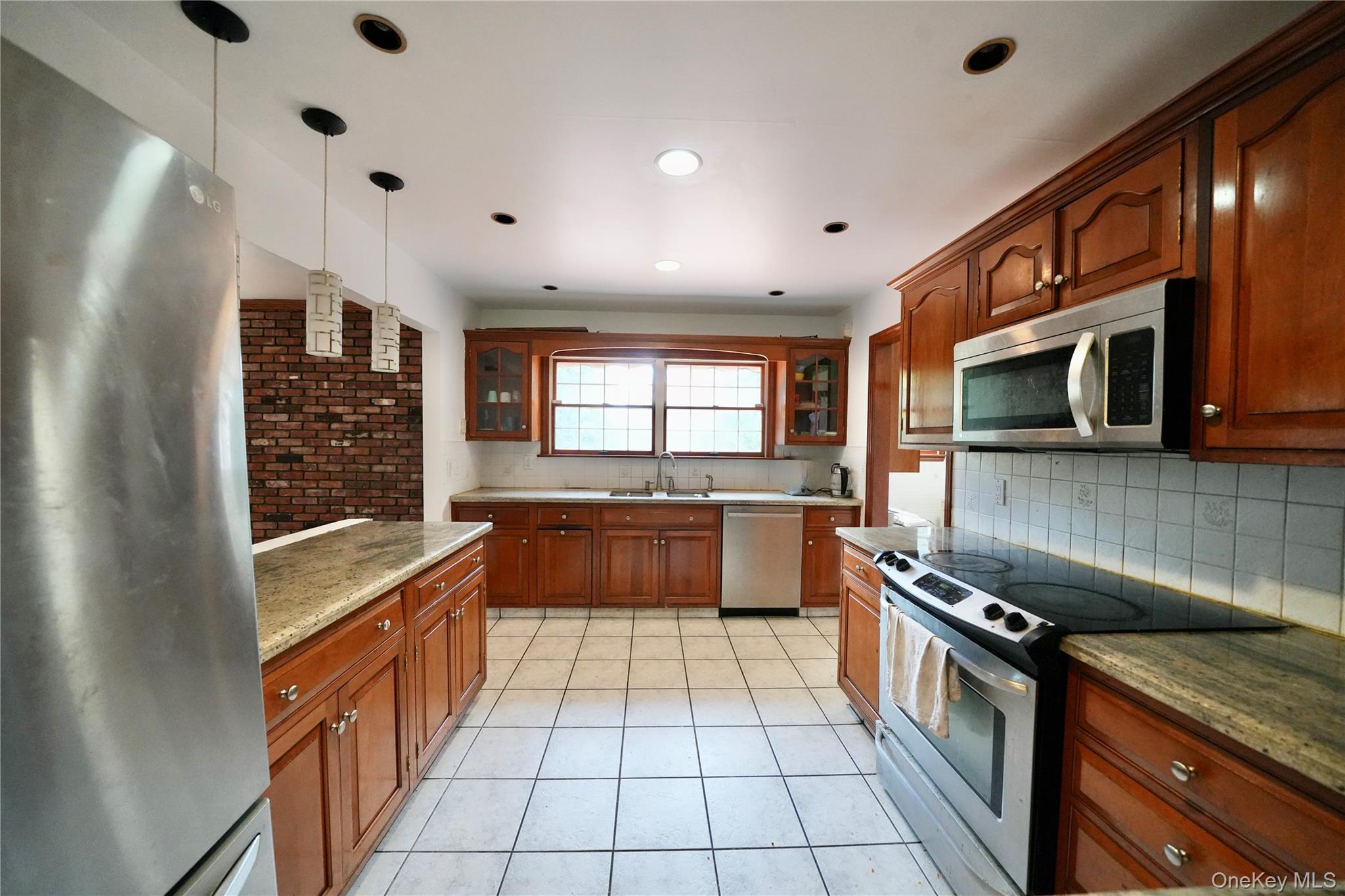 38 Buena Vista Terrace, Central Valley, NY 10917