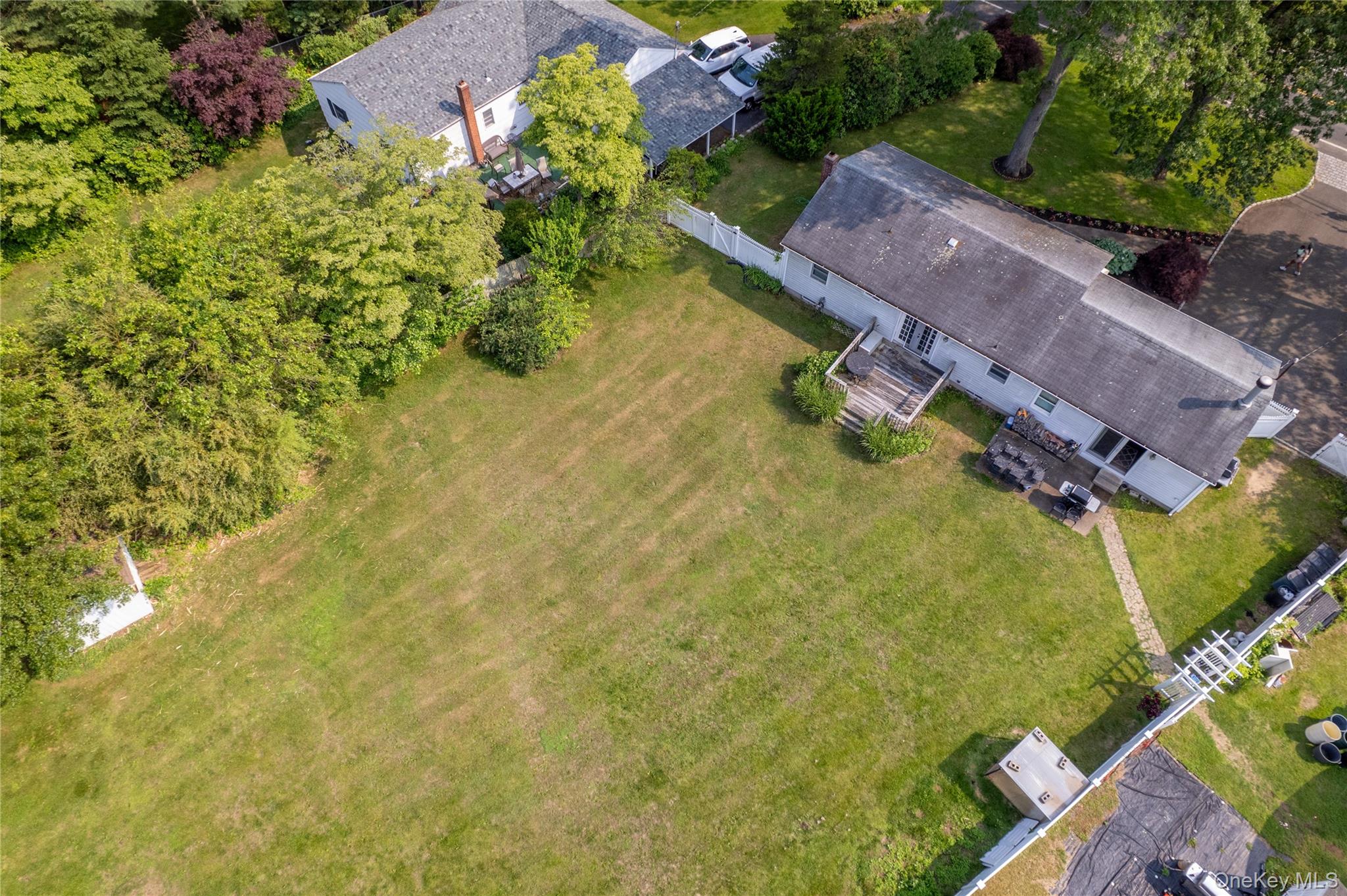 805 Canal Road, Mount Sinai, NY 11766