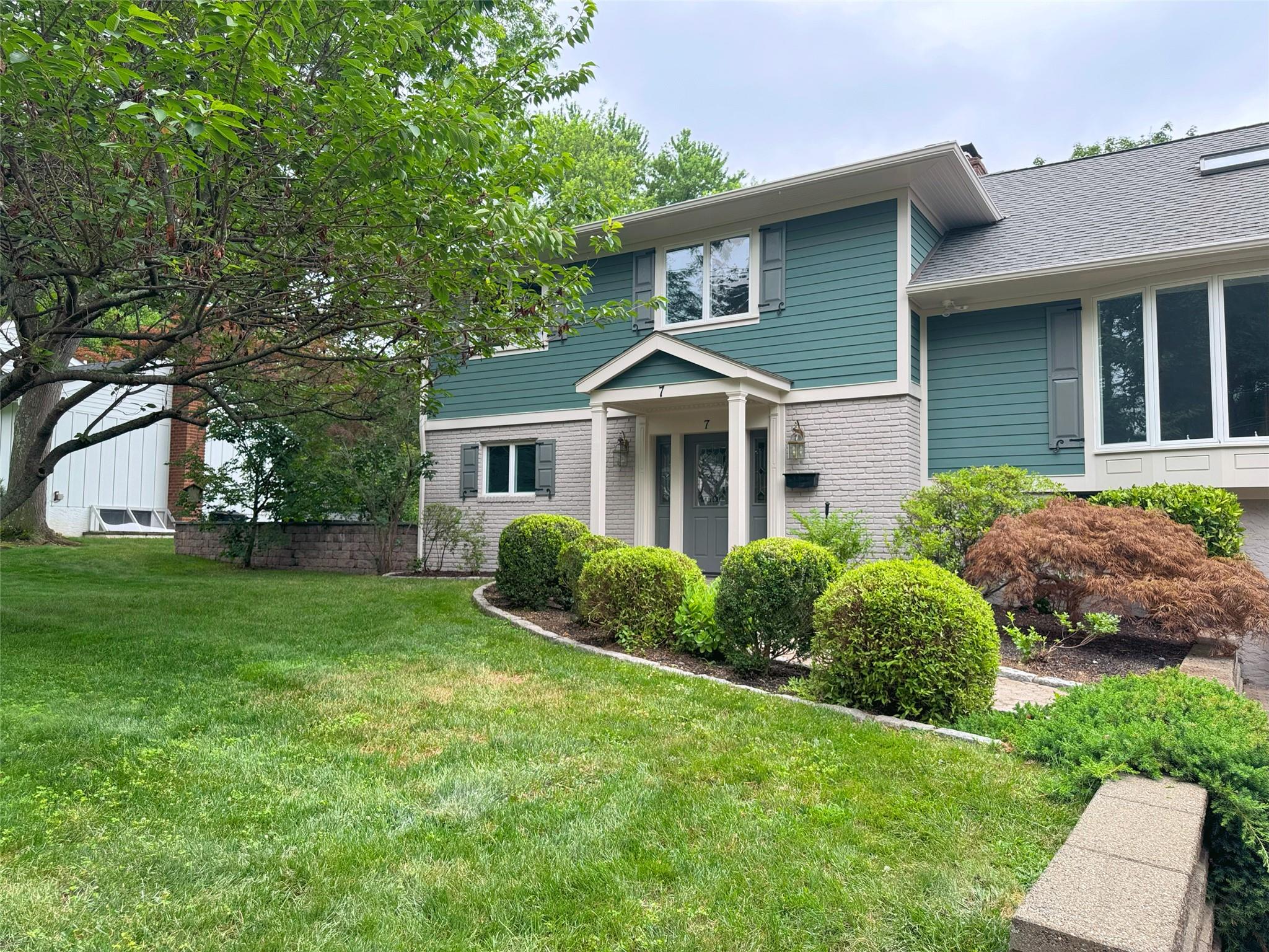 7 Country Ridge Drive, Rye Brook, NY 10573