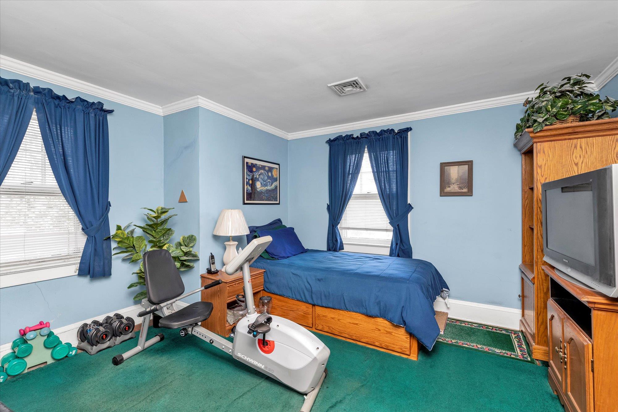 1277 Jerusalem Avenue, Merrick, NY 11566