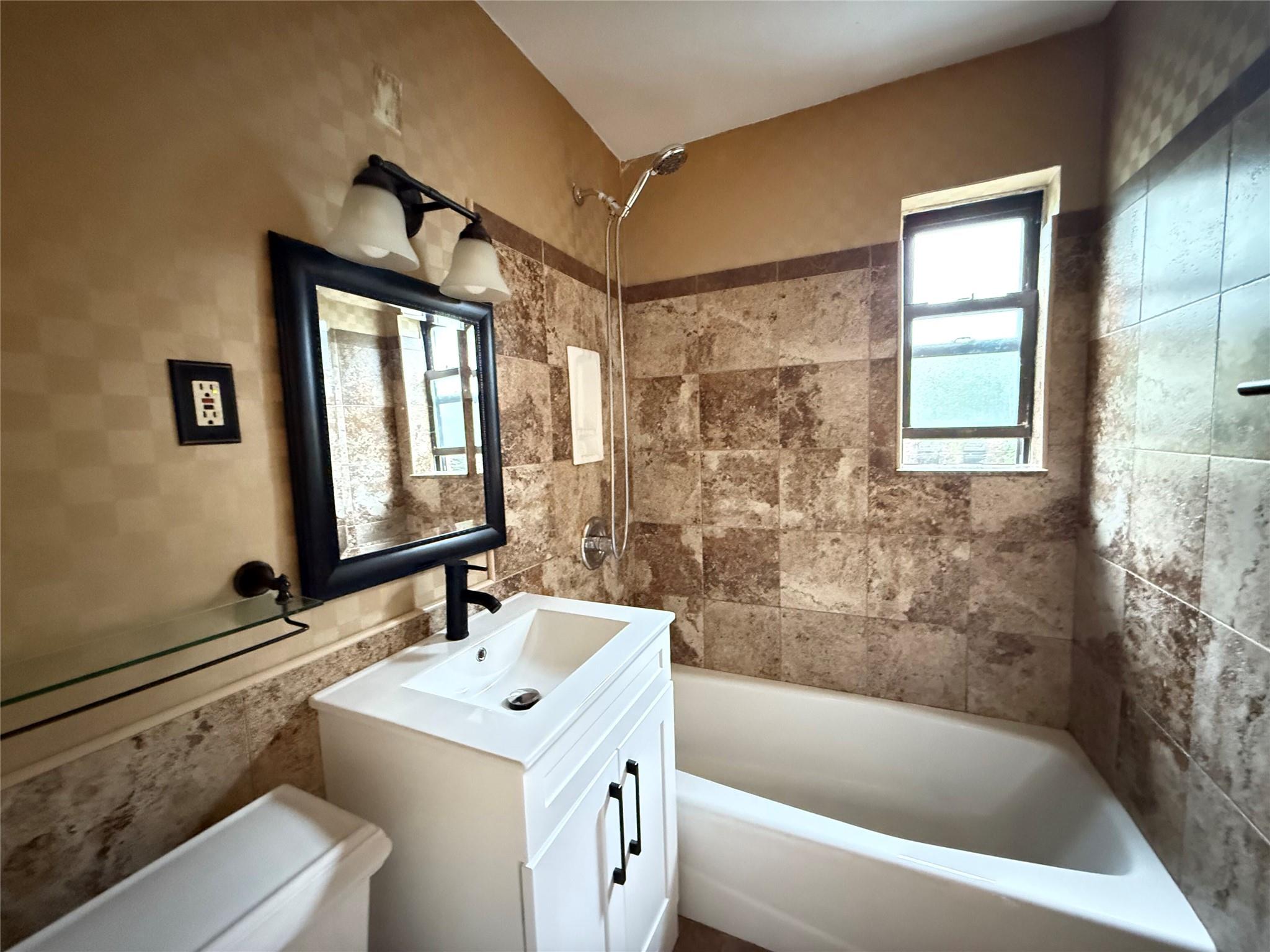 216-05 48th Avenue # 3A, Bayside, NY 11361