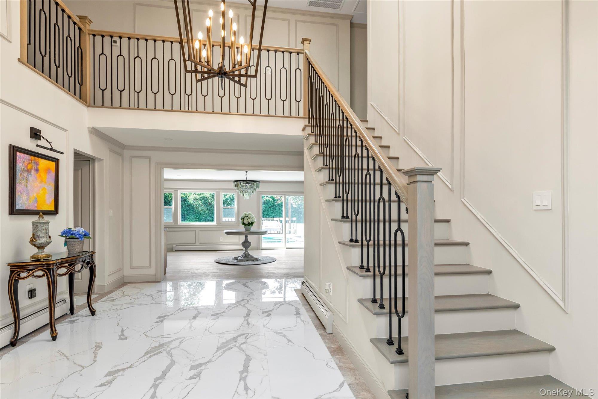 6 Victor Lane, Woodbury, NY 11797