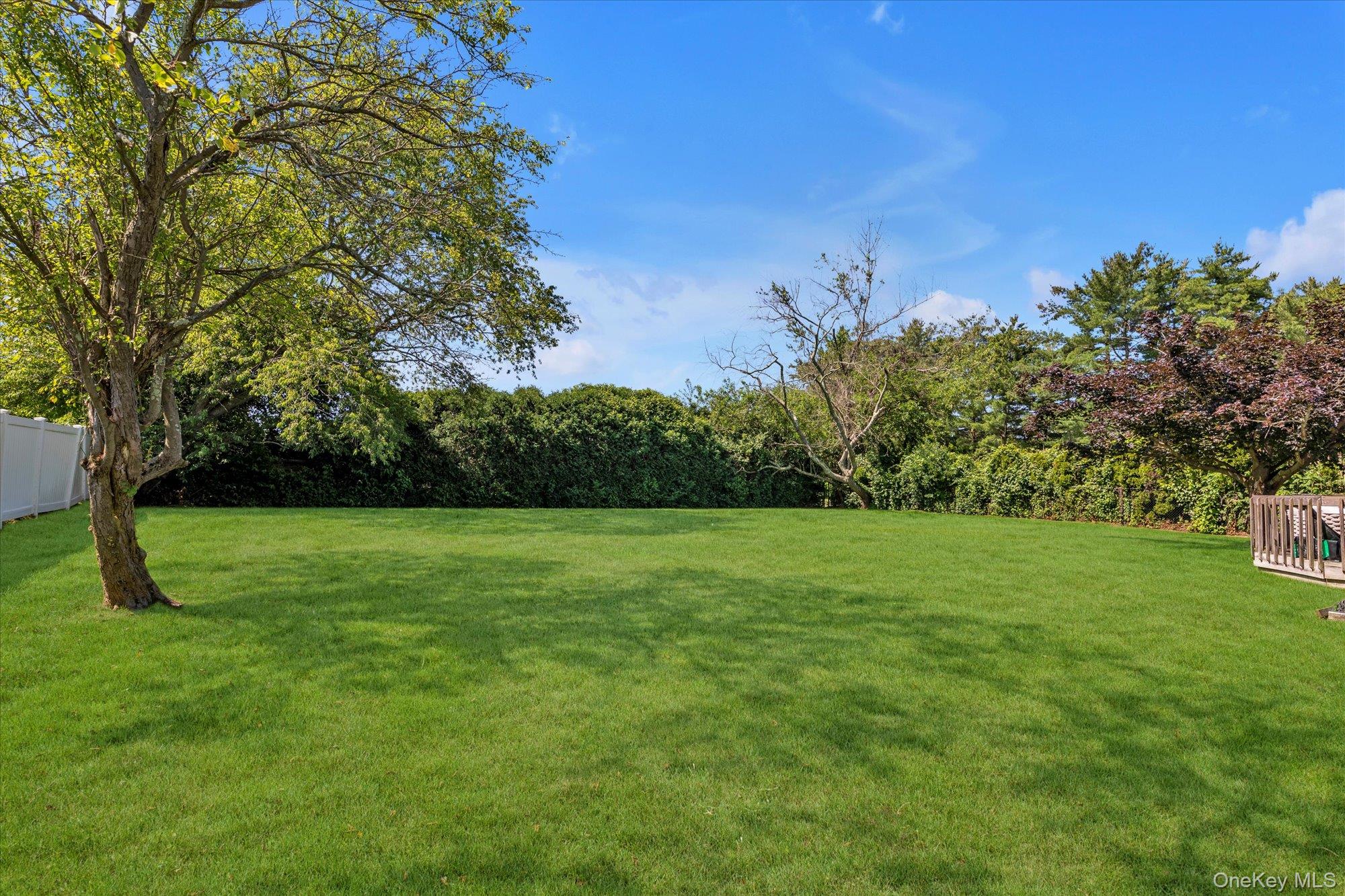 6 Victor Lane, Woodbury, NY 11797