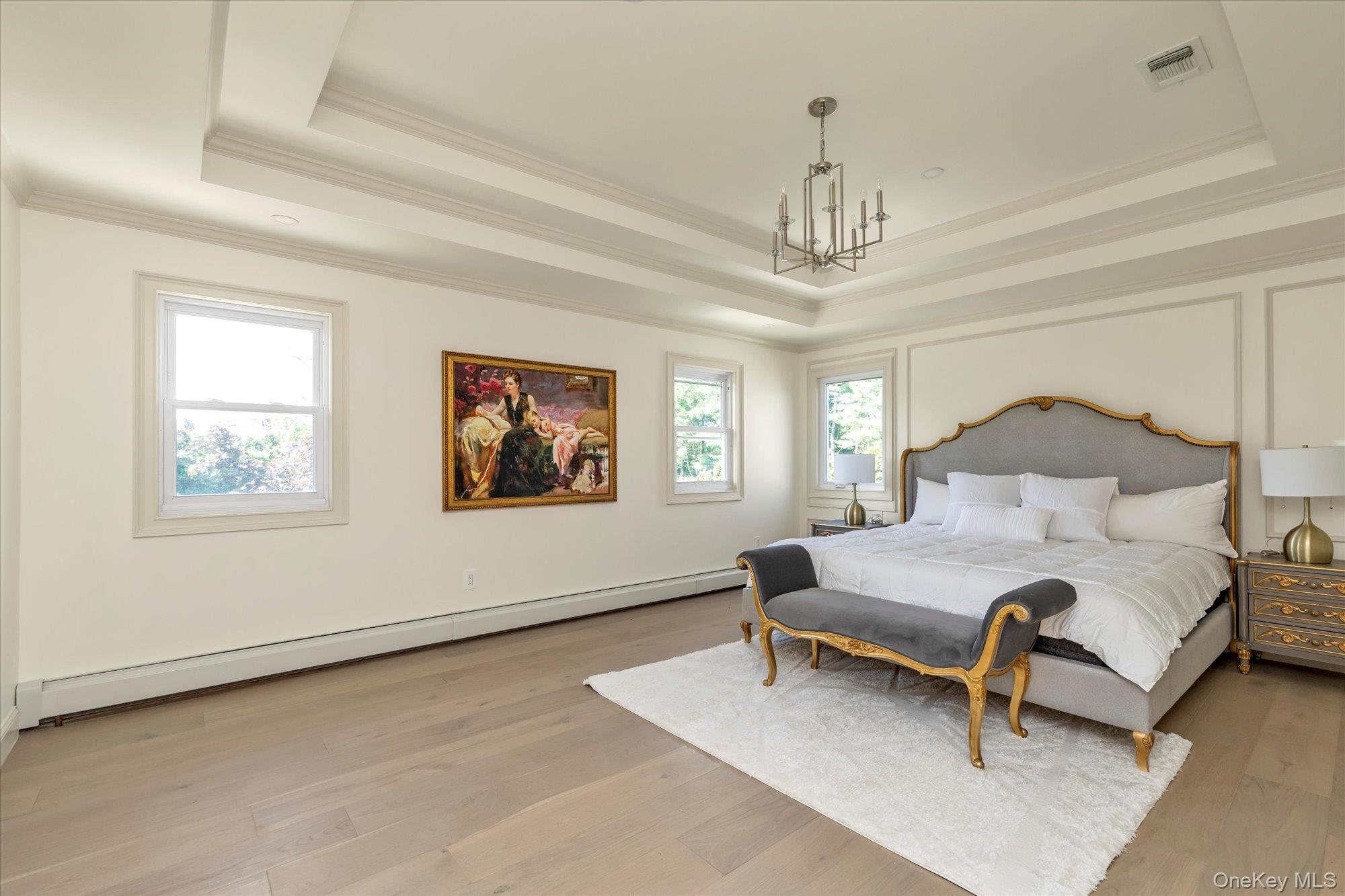 6 Victor Lane, Woodbury, NY 11797