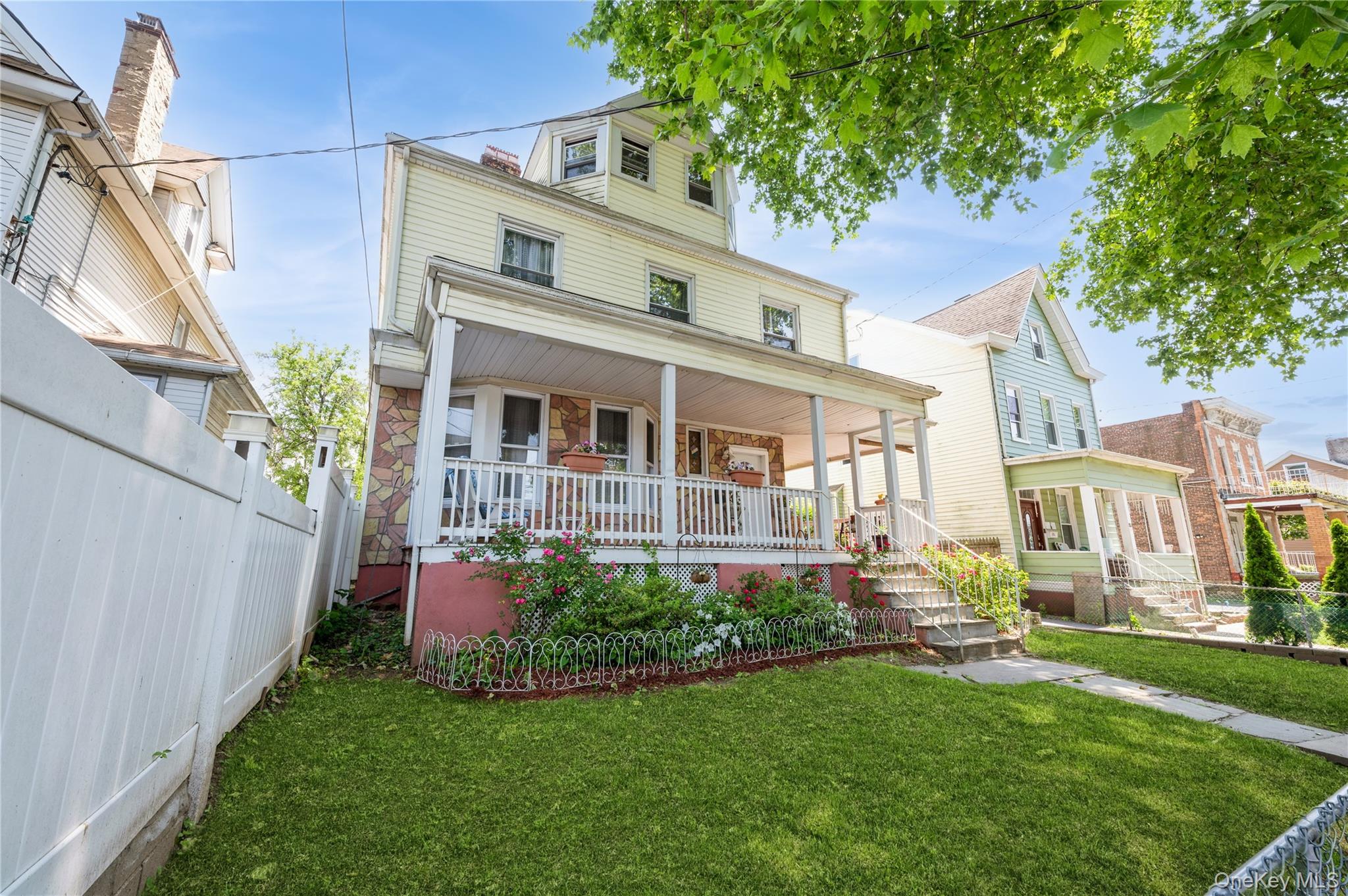 149 S 10th Avenue, Mount Vernon, NY 10550