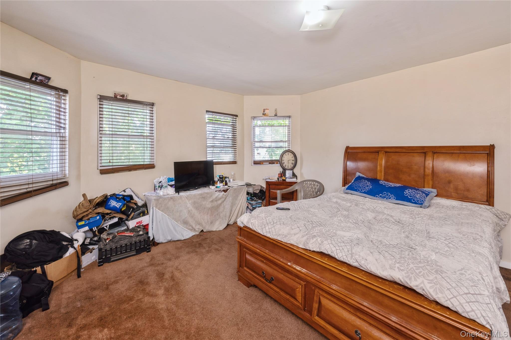 149 S 10th Avenue, Mount Vernon, NY 10550