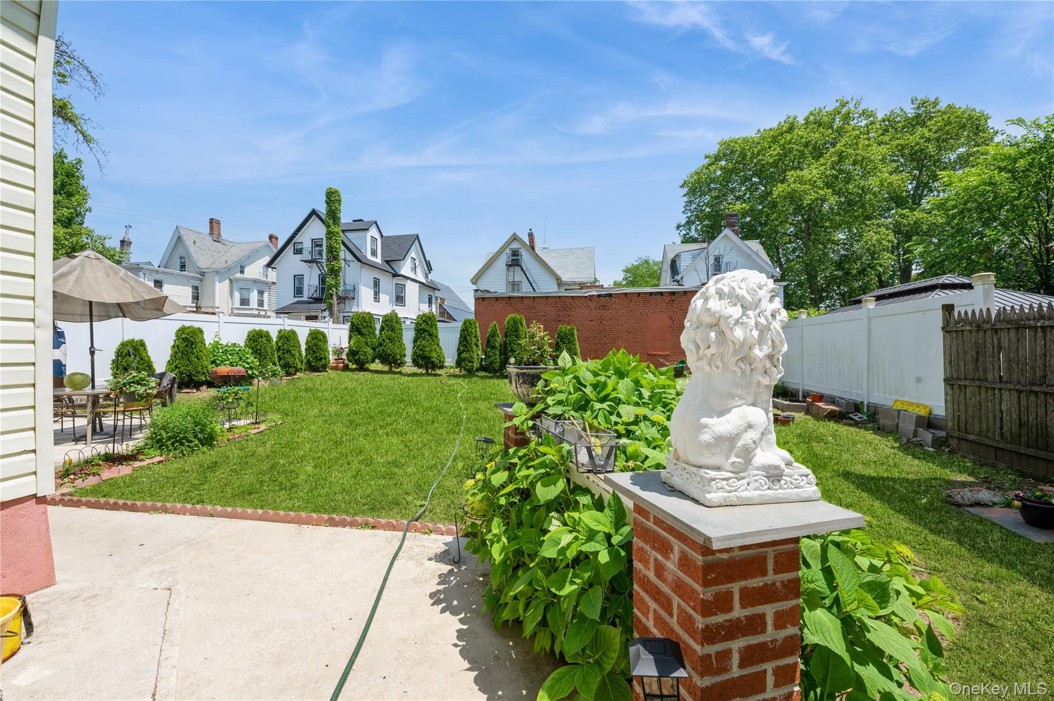 149 S 10th Avenue, Mount Vernon, NY 10550