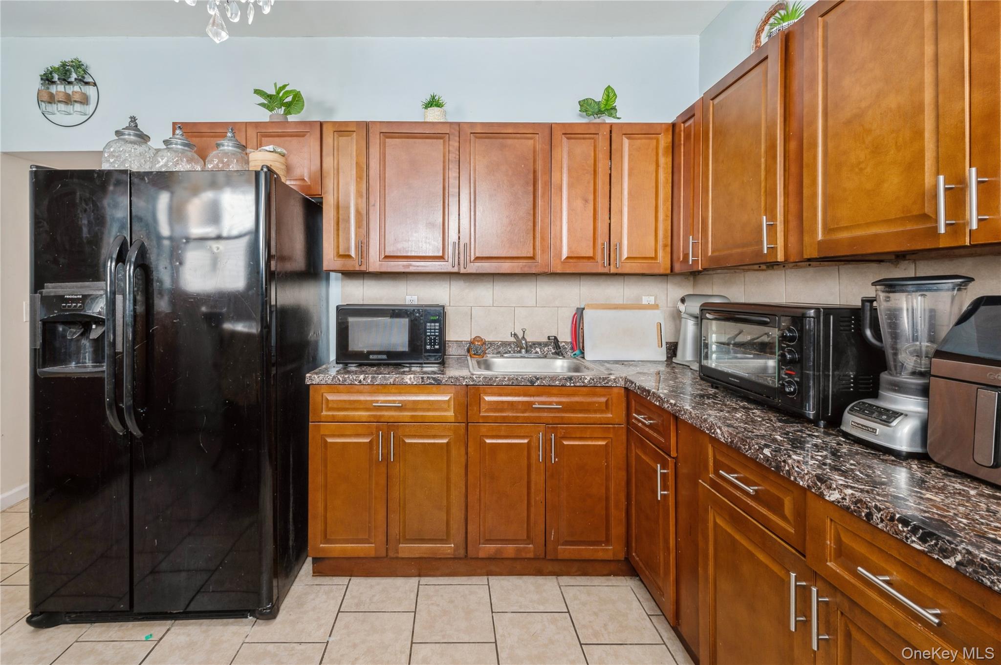 149 S 10th Avenue, Mount Vernon, NY 10550