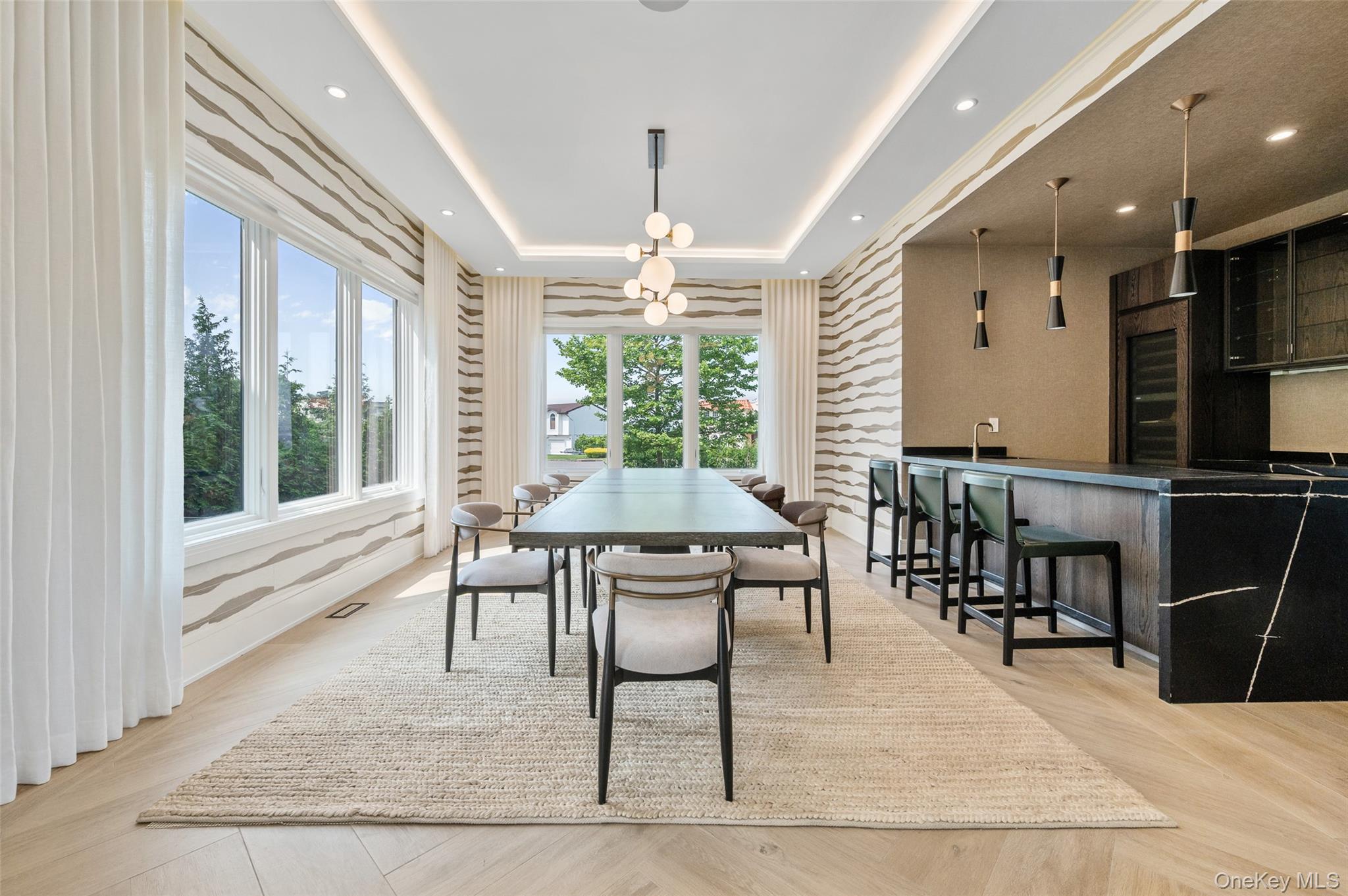 70 Candy Ln, Great Neck, NY 11023