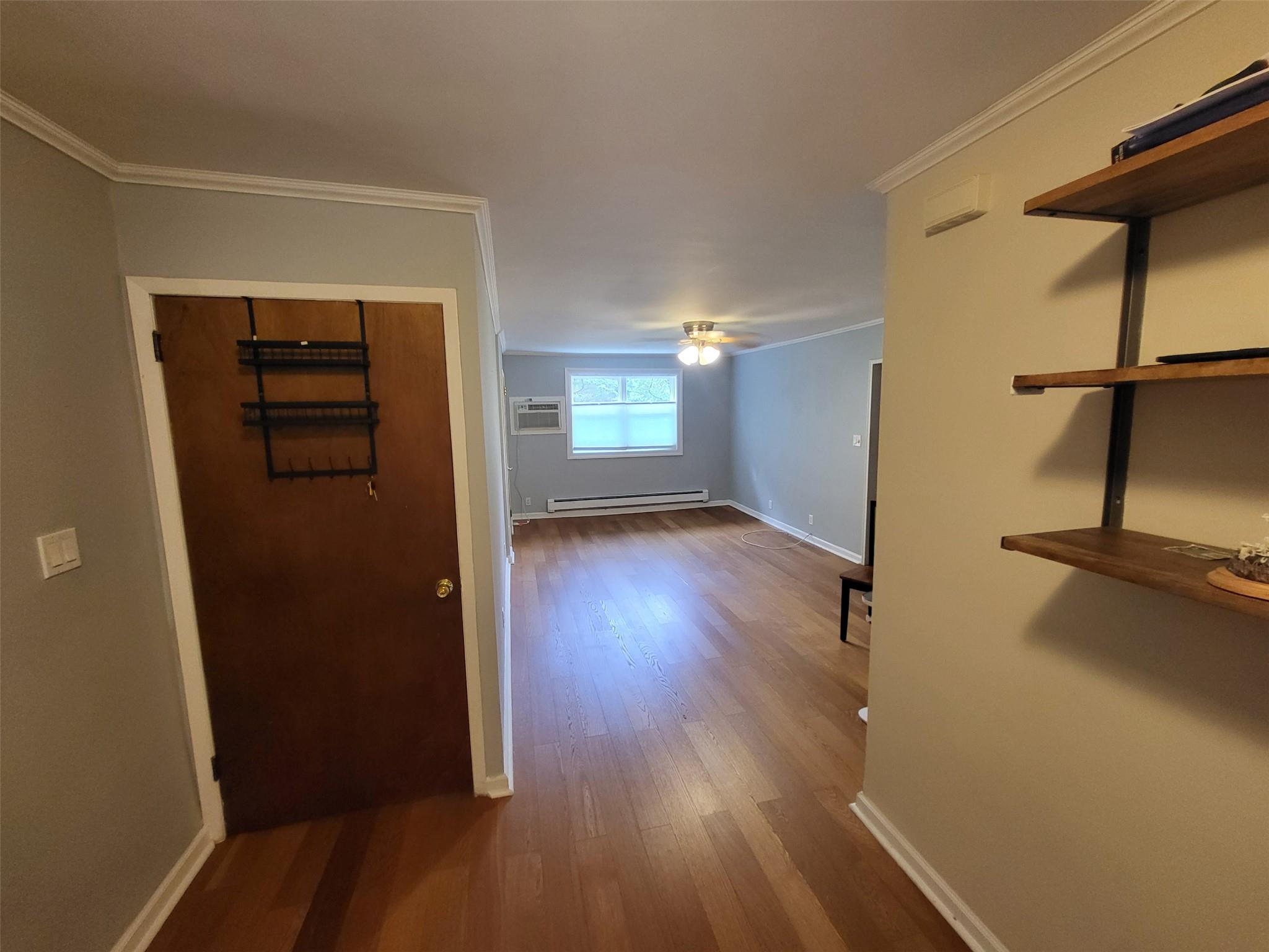 224-23 Kingsbury Avenue # B, Oakland Gardens, NY 11364