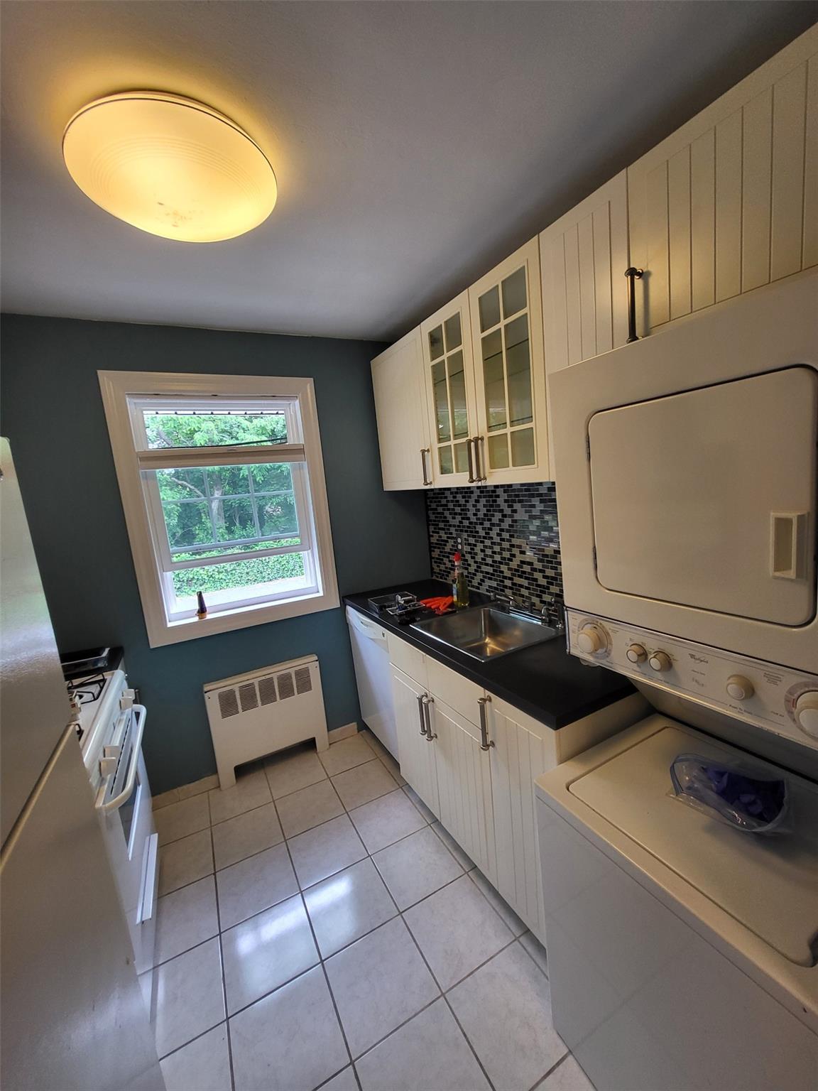 224-23 Kingsbury Avenue # B, Oakland Gardens, NY 11364