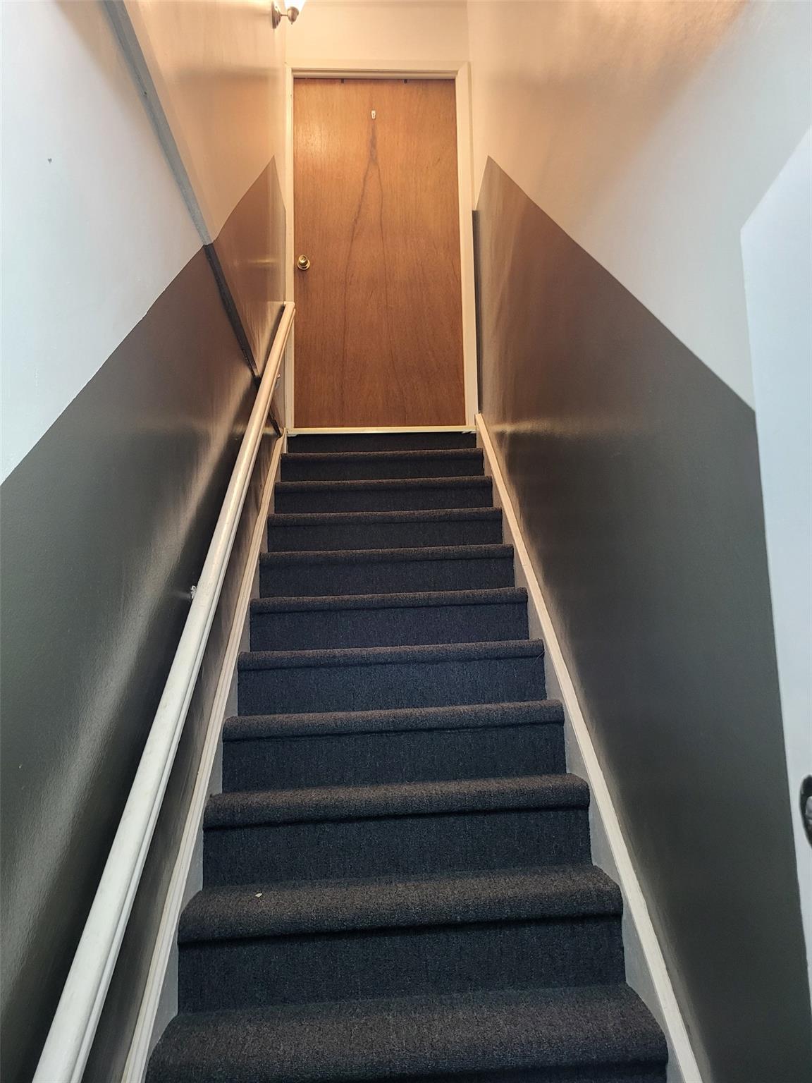 224-23 Kingsbury Avenue # B, Oakland Gardens, NY 11364