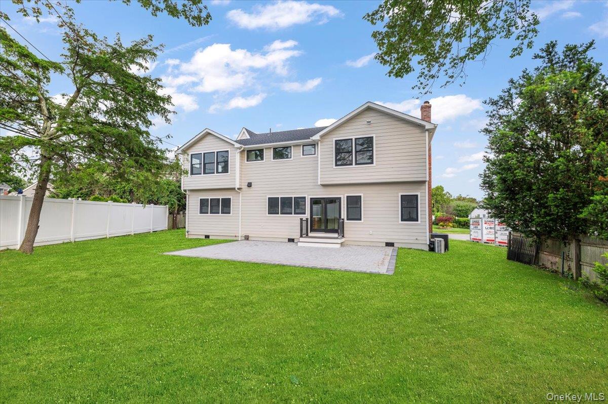 4 Haven Lane, Old Bethpage, NY 11804