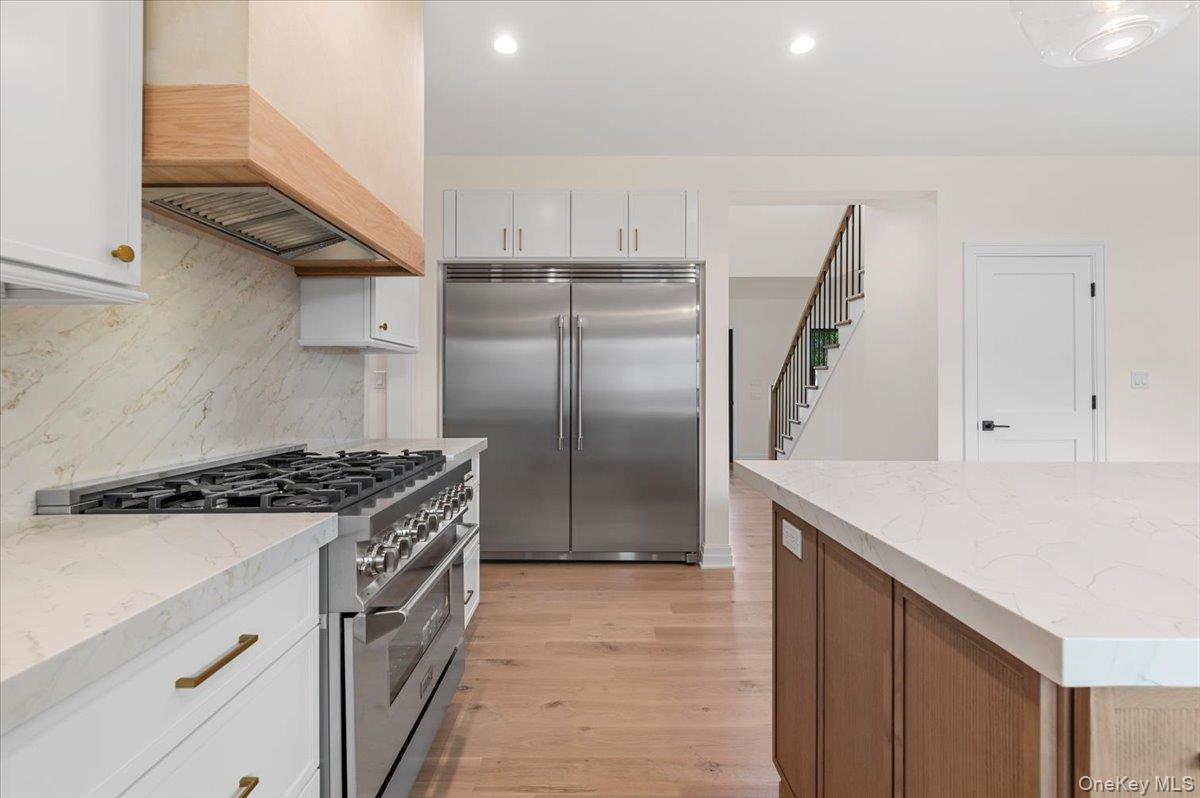 4 Haven Lane, Old Bethpage, NY 11804