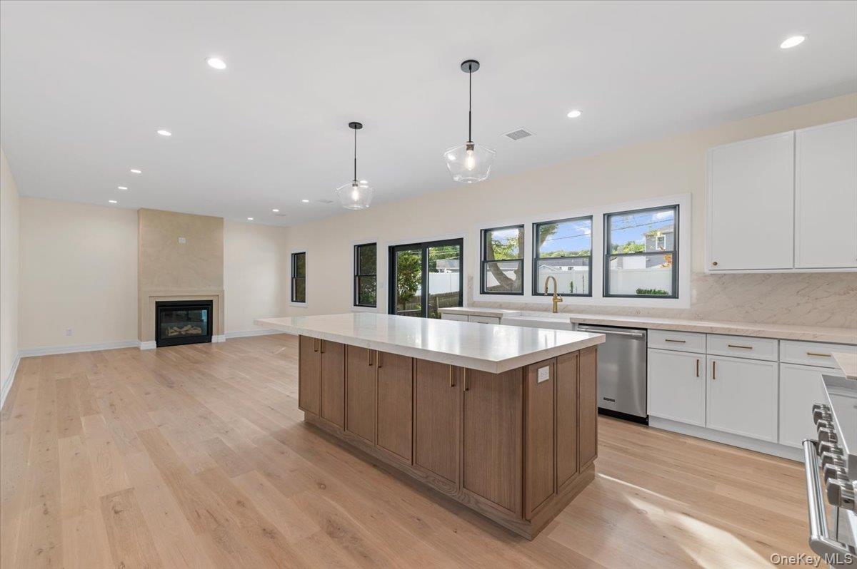 4 Haven Lane, Old Bethpage, NY 11804