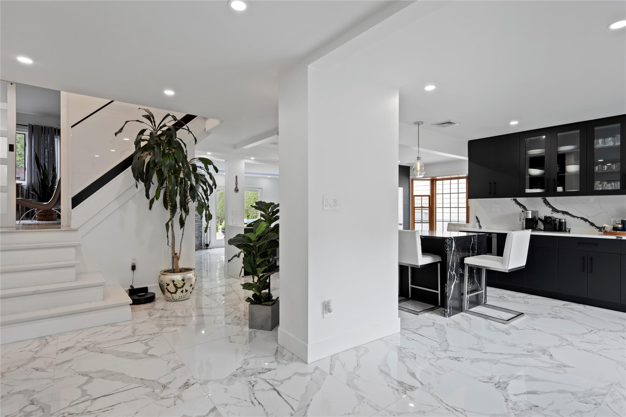 1 Bennett Avenue, Huntington, NY 11746