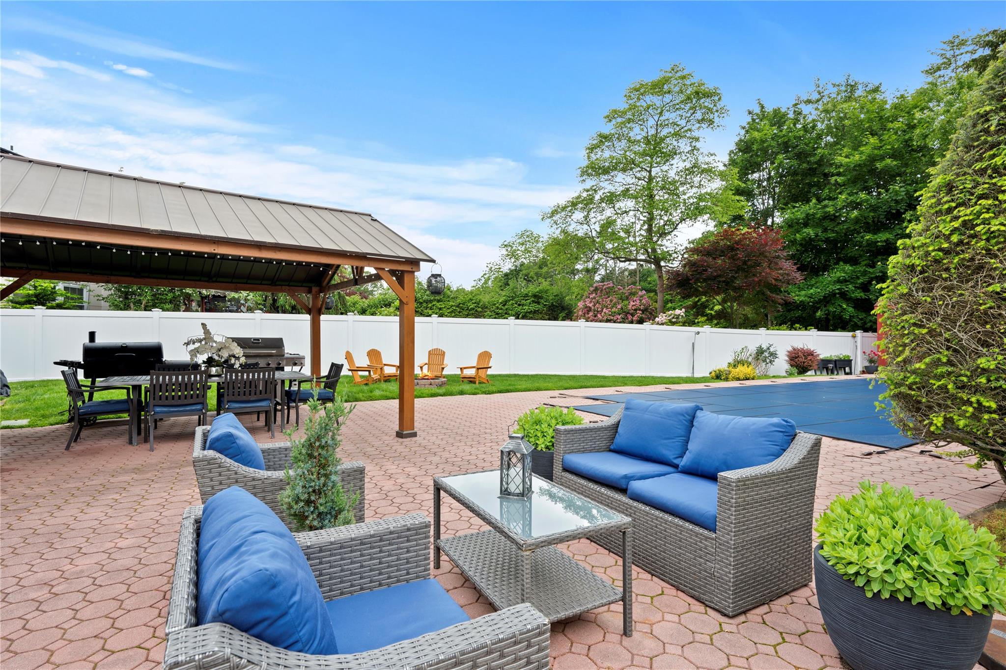 1 Bennett Avenue, Huntington, NY 11746