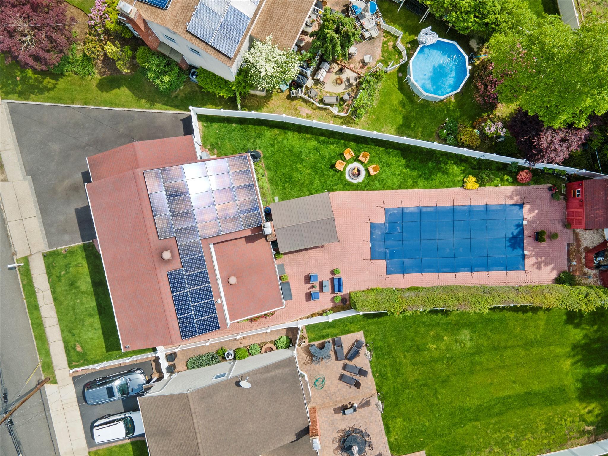 1 Bennett Avenue, Huntington, NY 11746