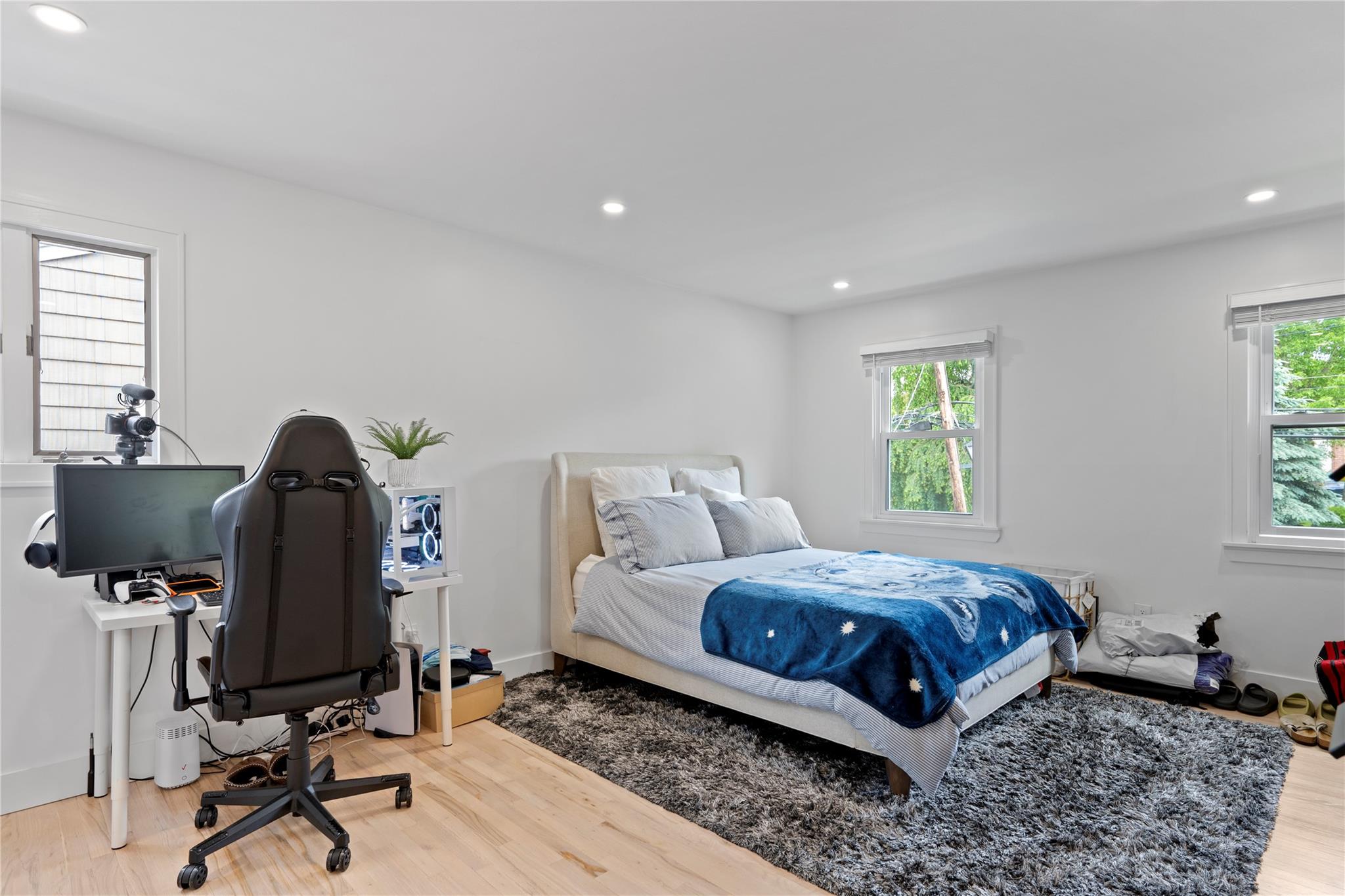 1 Bennett Avenue, Huntington, NY 11746