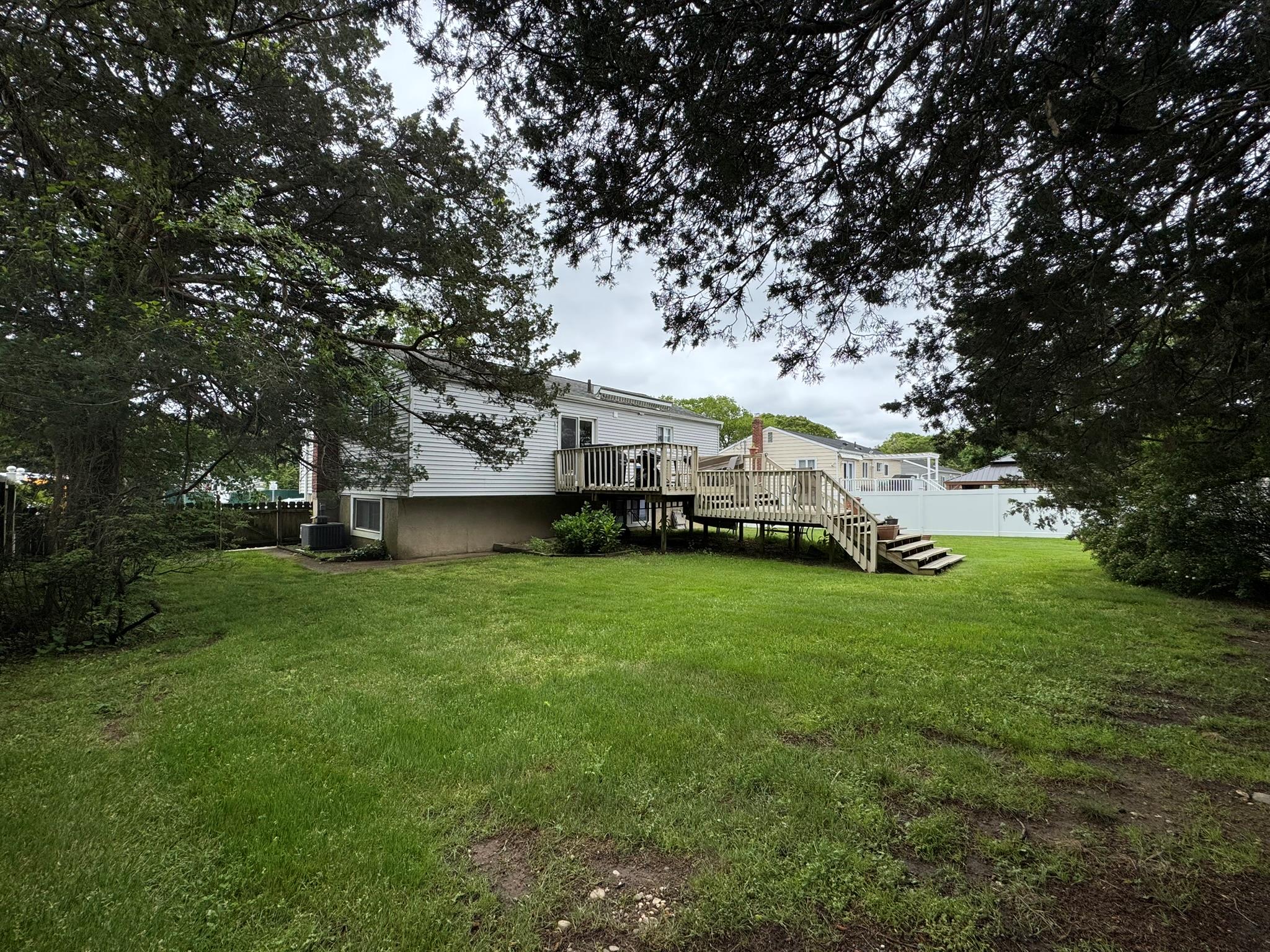 20 Bayberry Road, Ronkonkoma, NY 11779