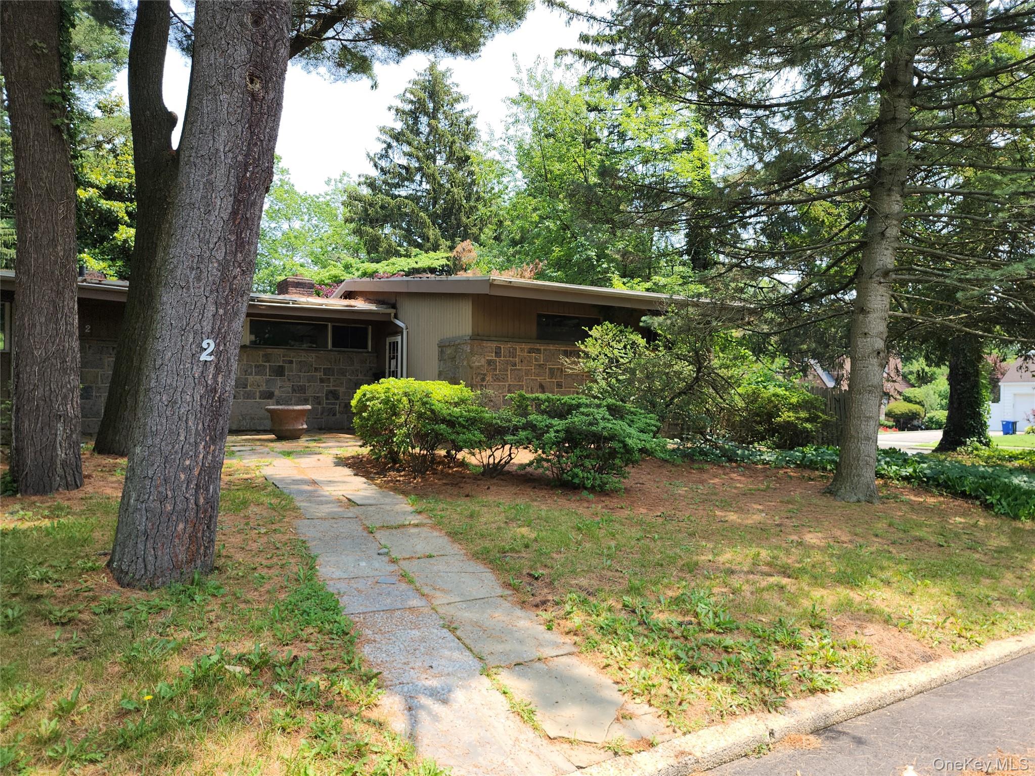 2 High Pine, Glen Cove, NY 11542