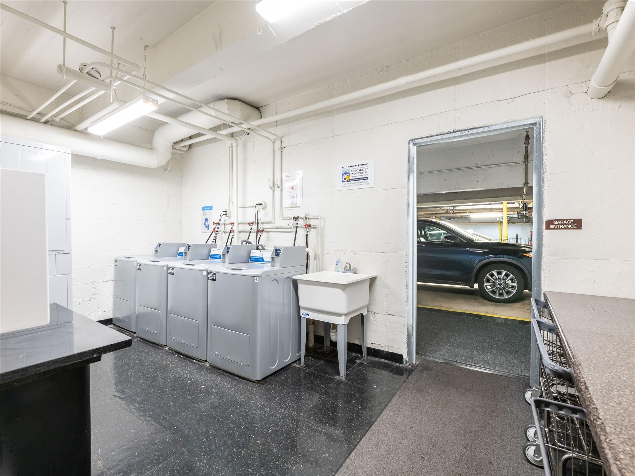 20 Hillpark # 1G, Great Neck, NY 11021