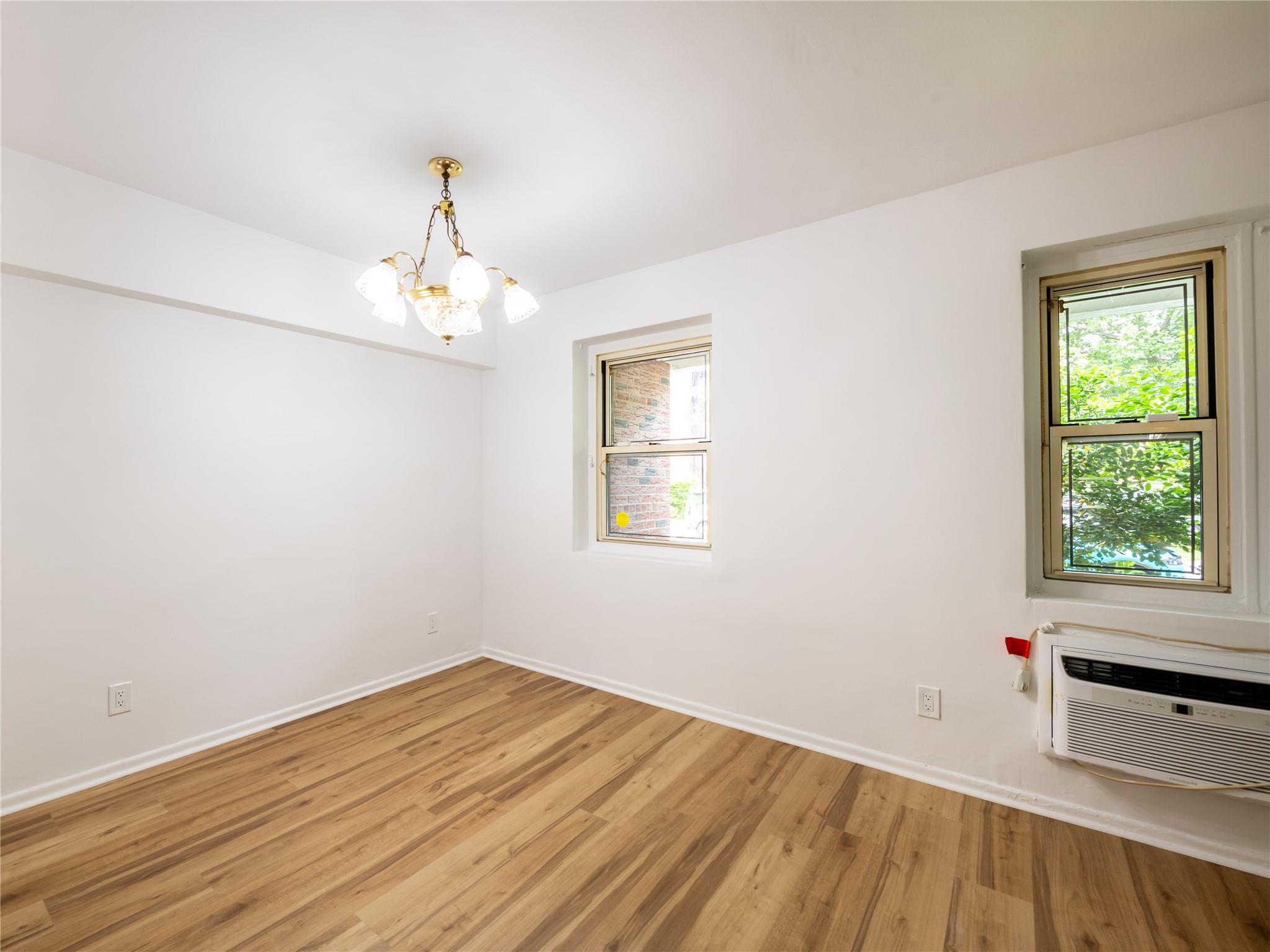 20 Hillpark # 1G, Great Neck, NY 11021