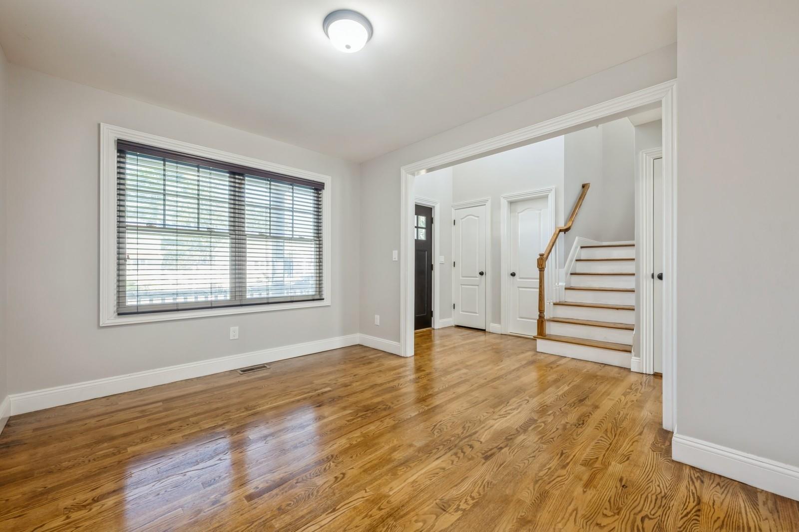 413 Robyn Place, East Meadow, NY 11554